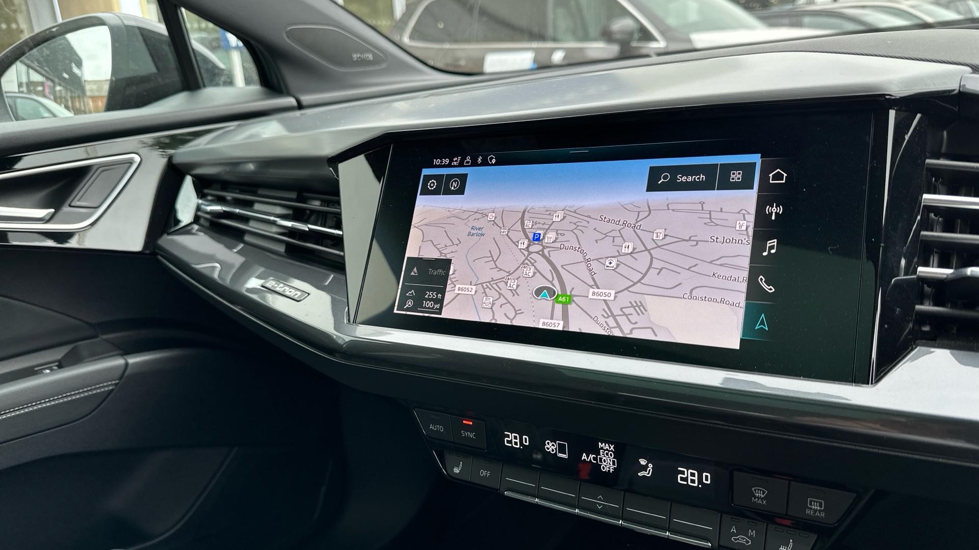 Audi Q4 e-tron Image 18
