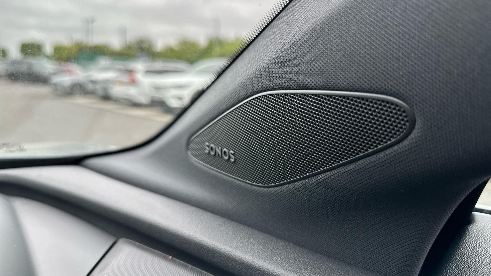 Audi Q4 e-tron Image 25