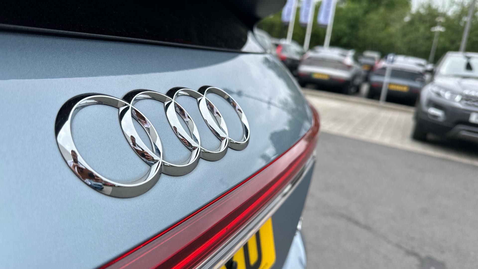 Audi Q4 e-tron Image 40