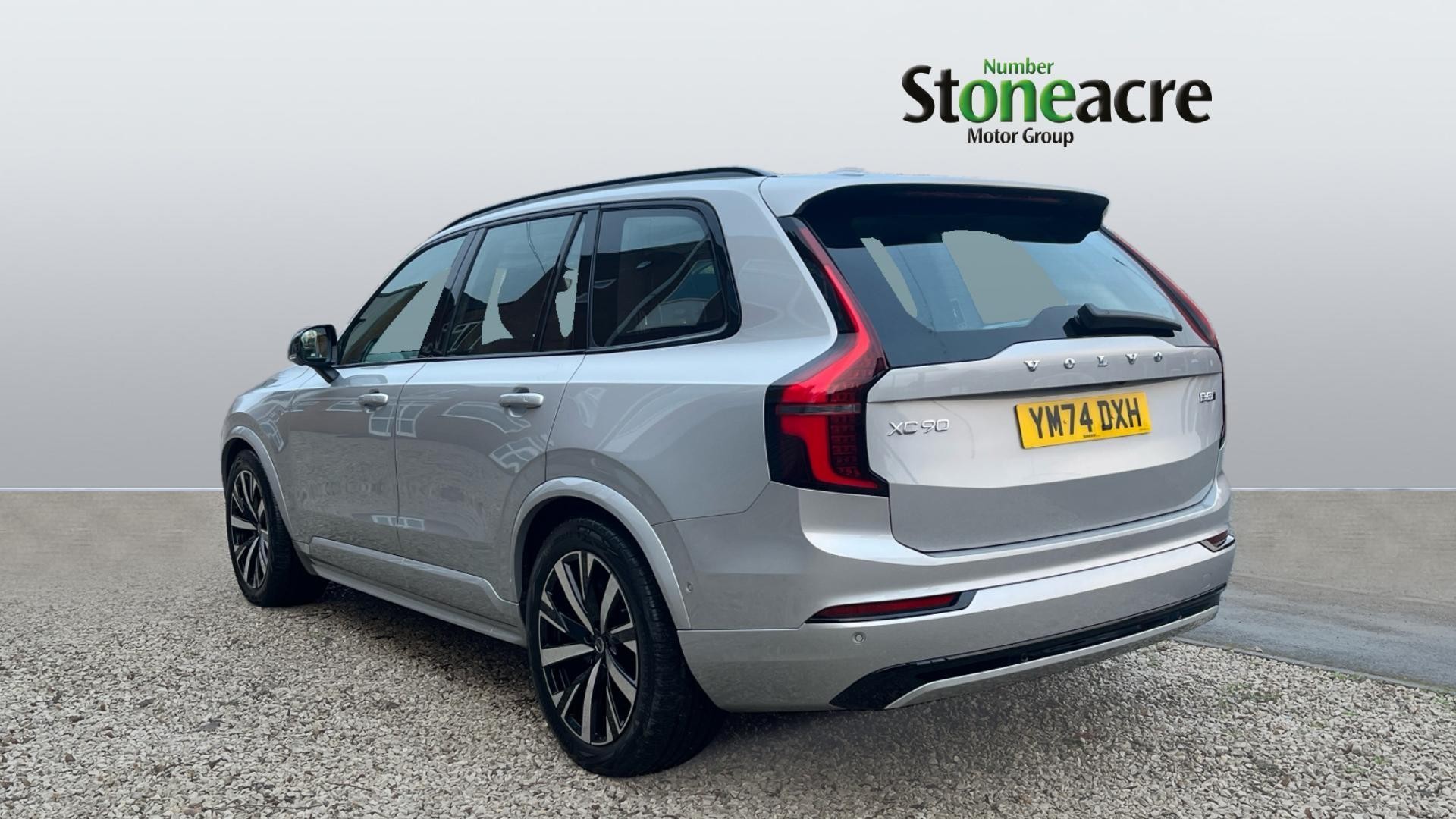 Volvo XC90 Image 2