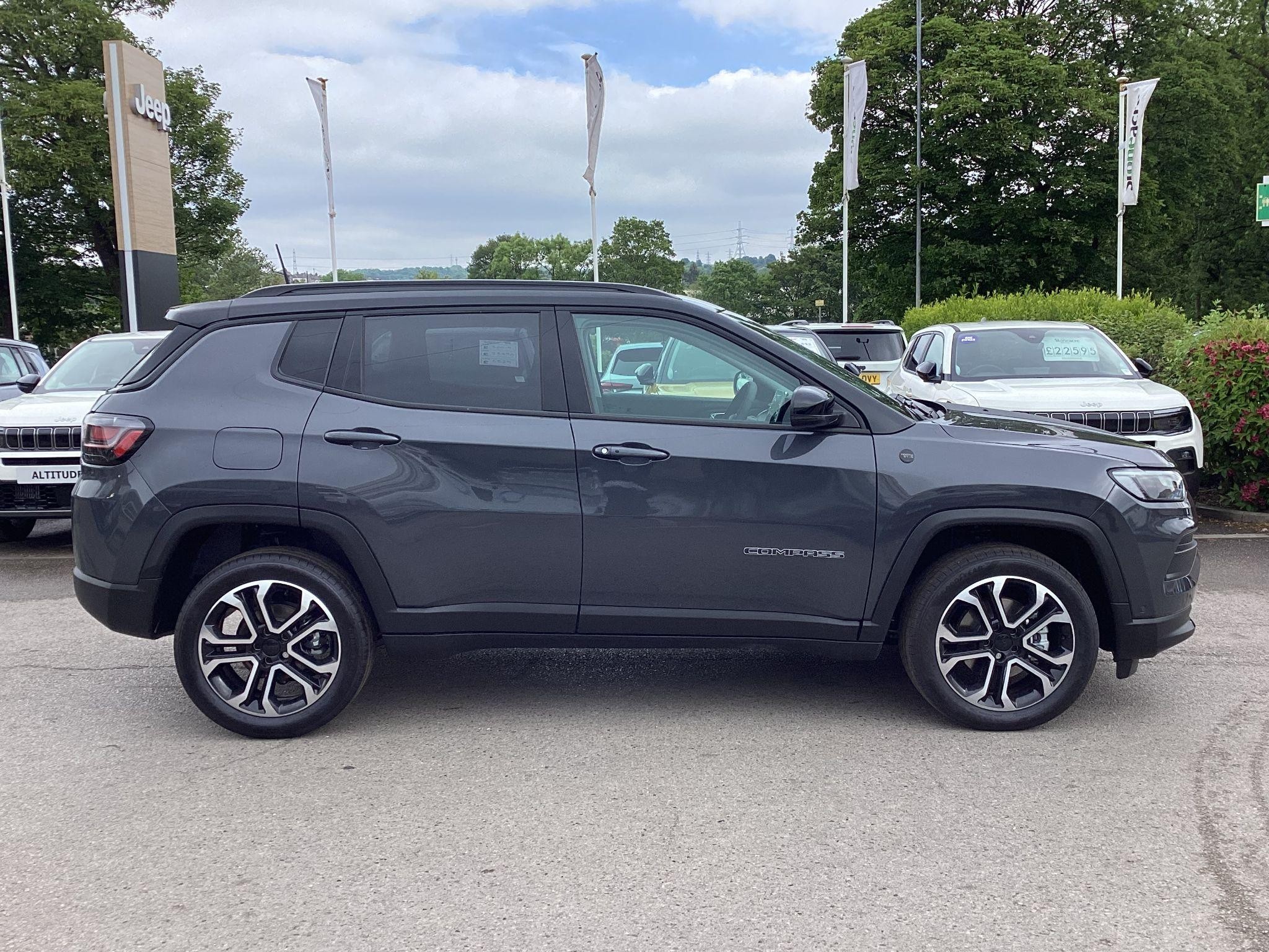 Jeep Compass Image 2