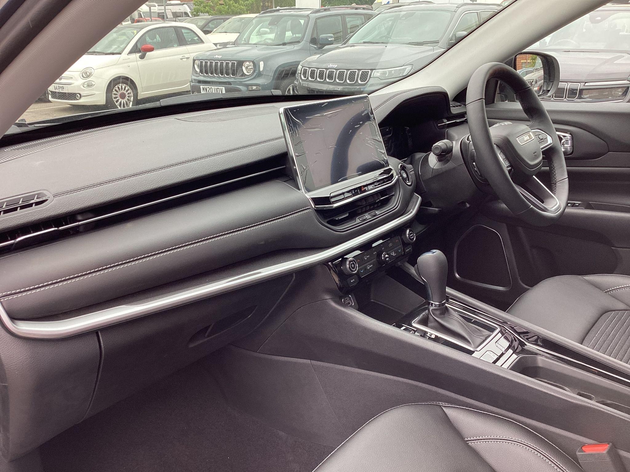Jeep Compass Image 16
