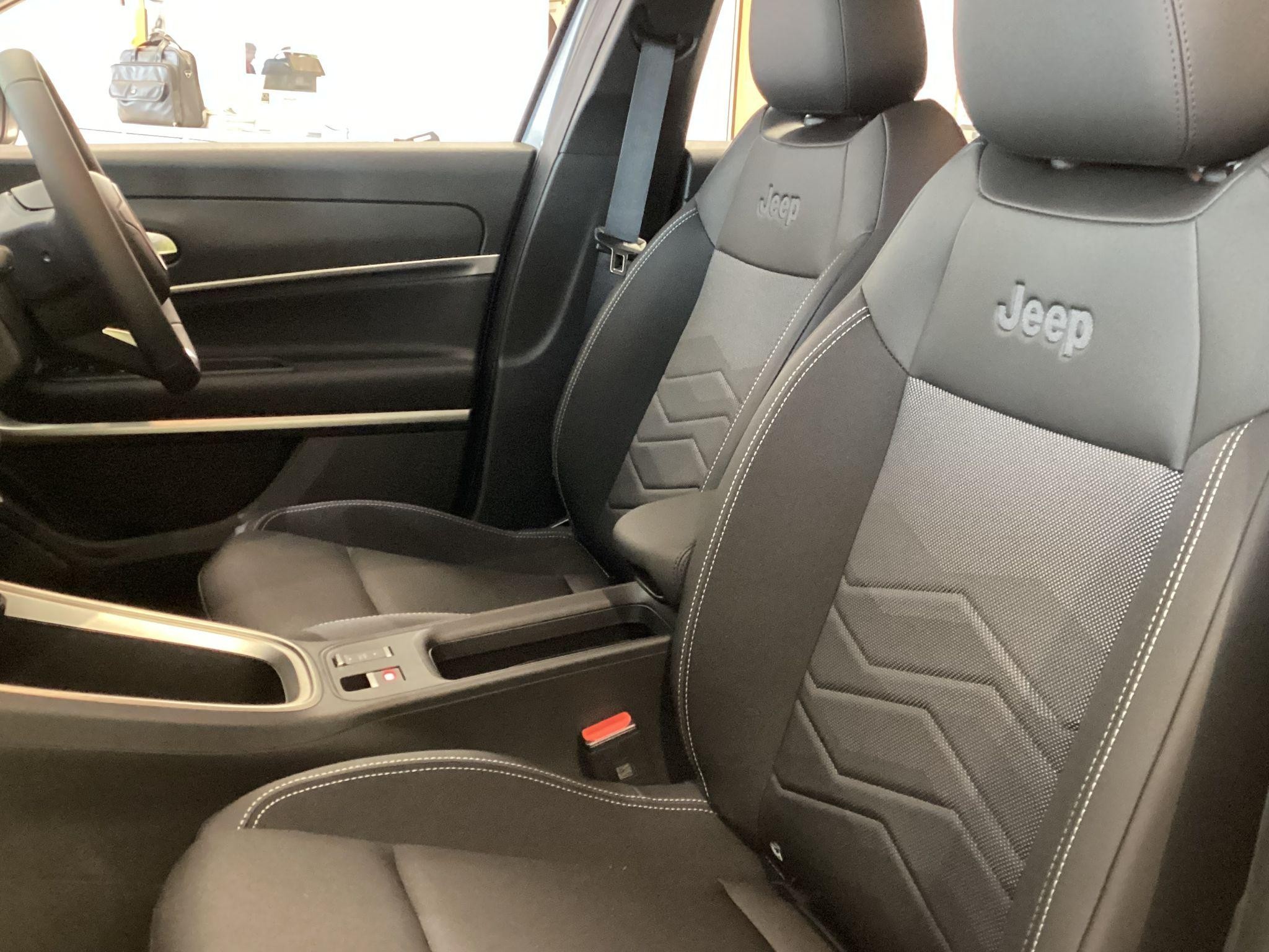 Jeep Avenger Image 14