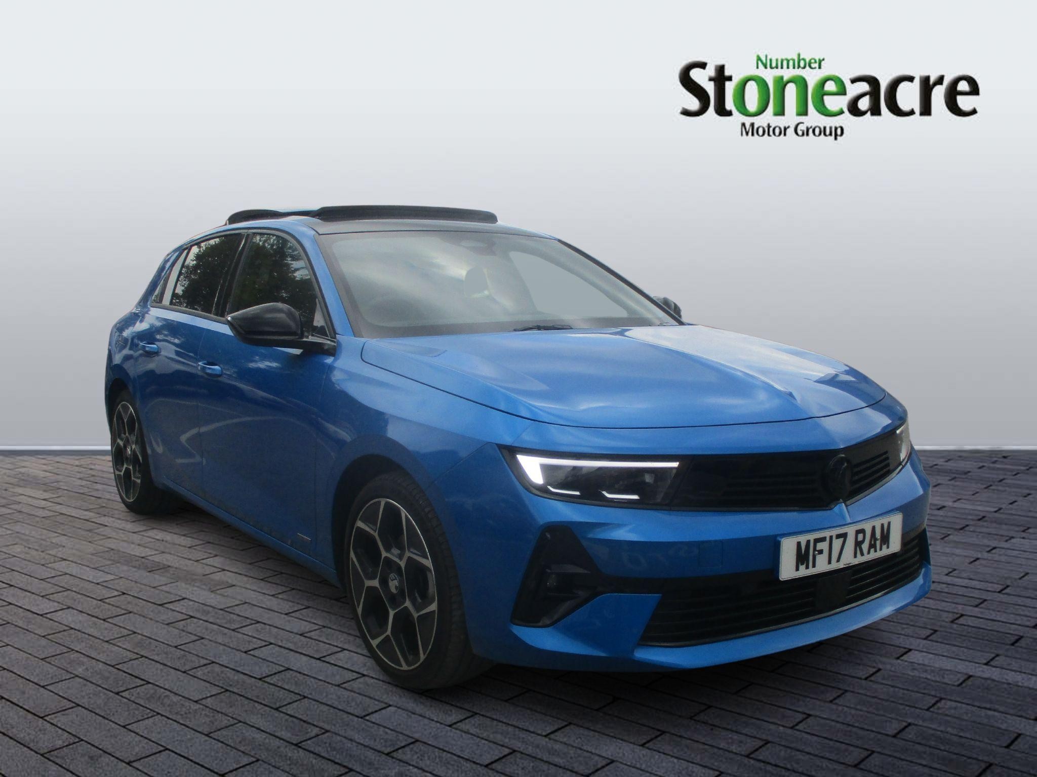 Vauxhall Astra Image 1