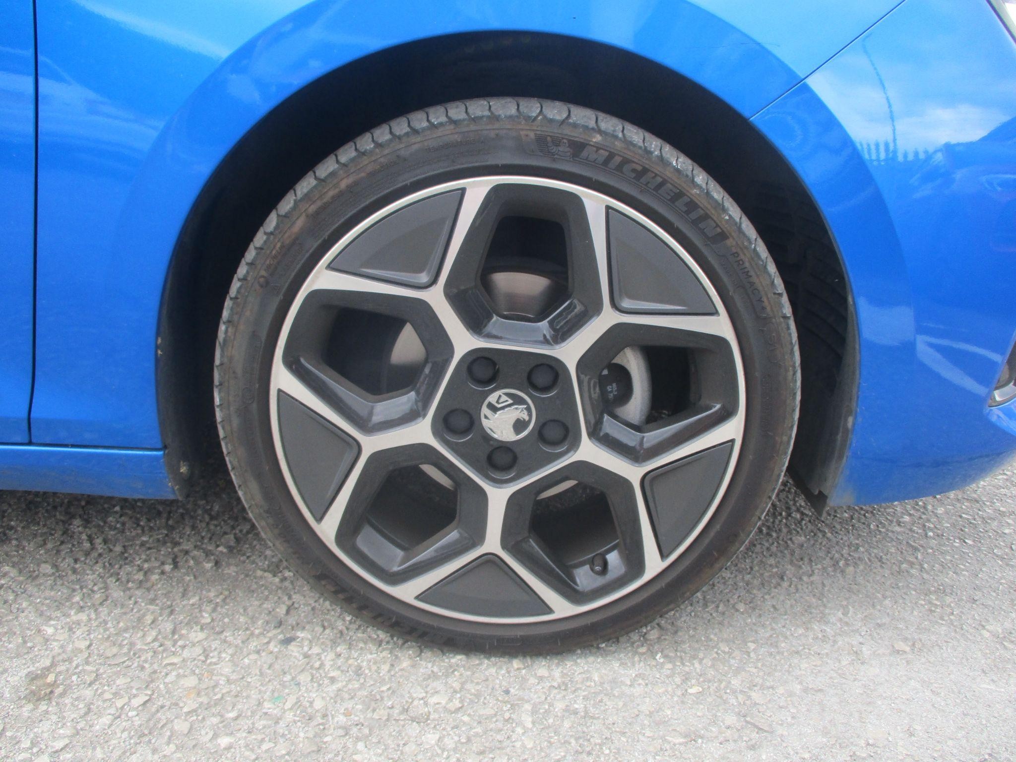 Vauxhall Astra Image 18