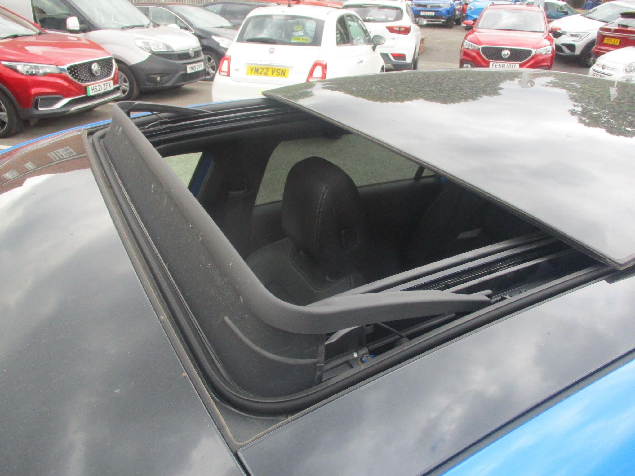 Vauxhall Astra Image 23