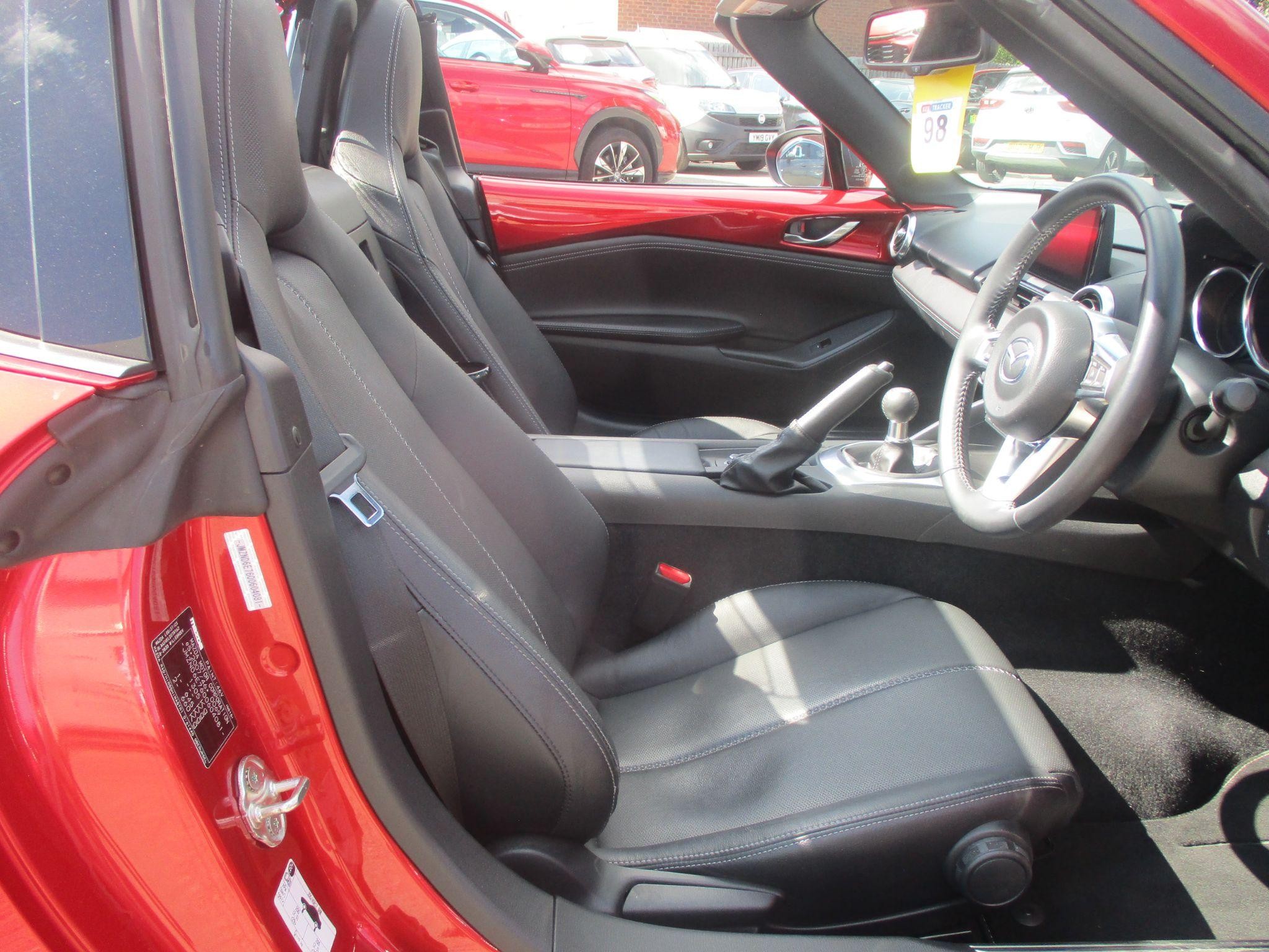Mazda MX-5 RF Image 15