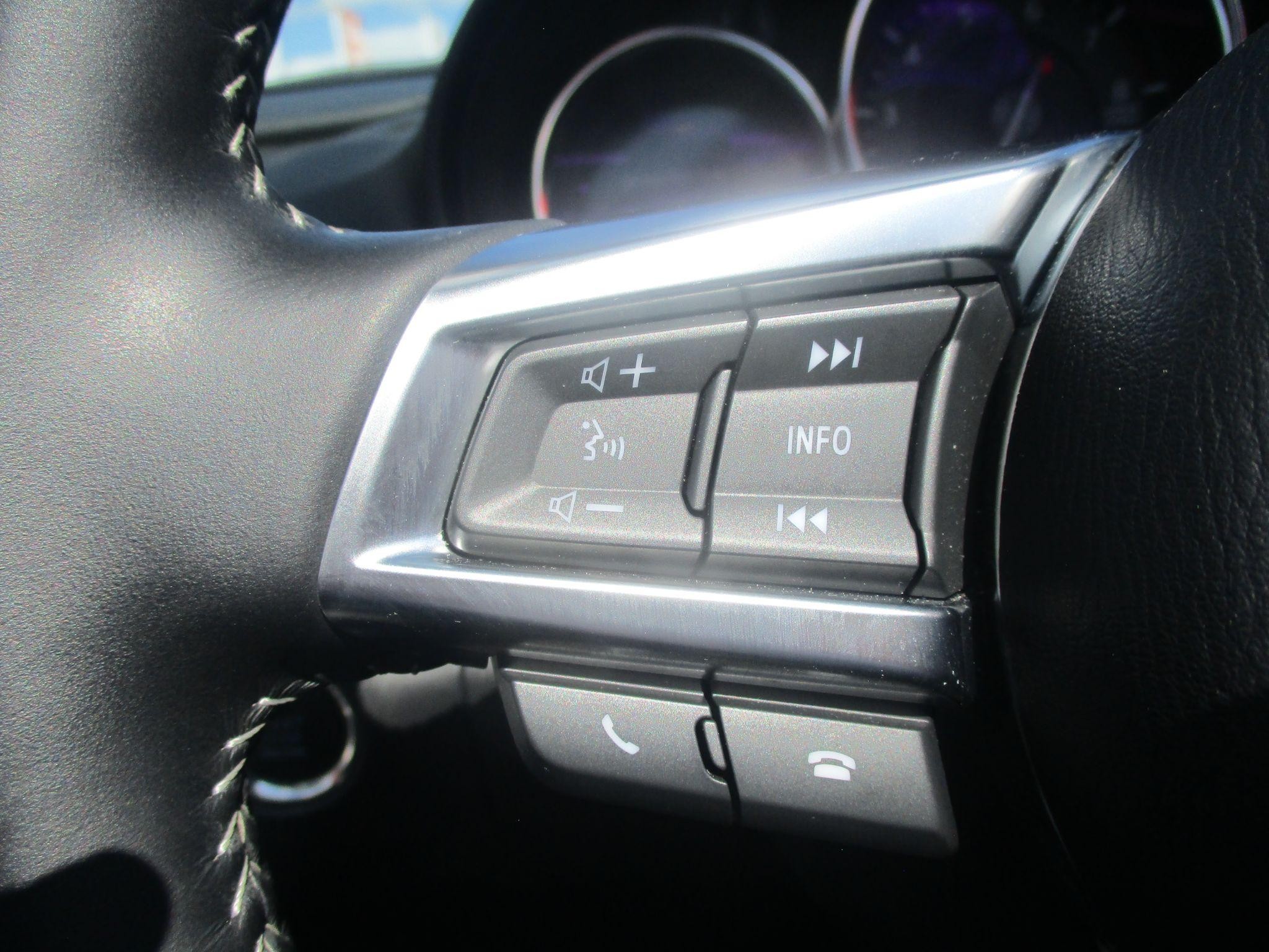 Mazda MX-5 RF Image 16