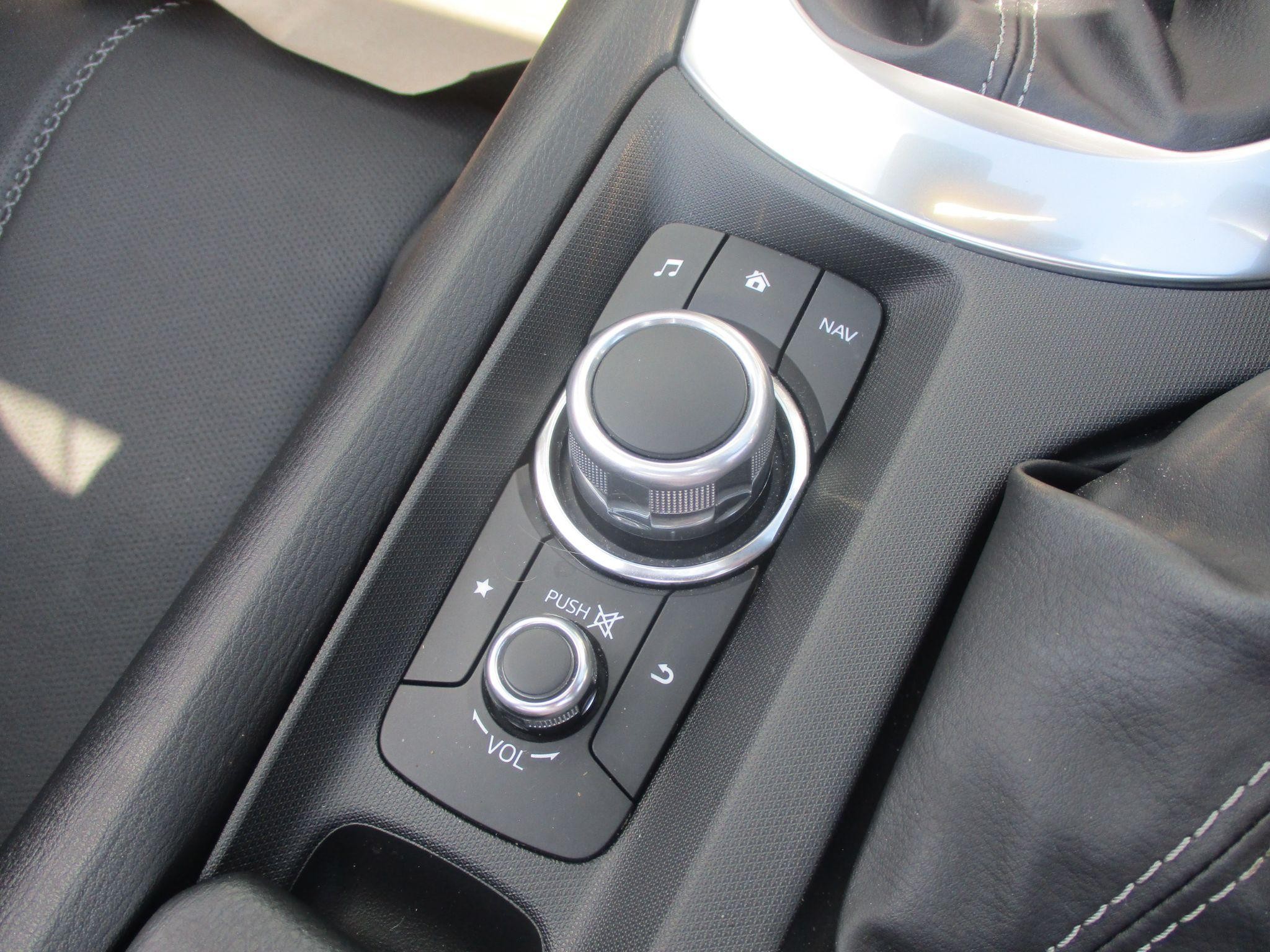 Mazda MX-5 RF Image 20