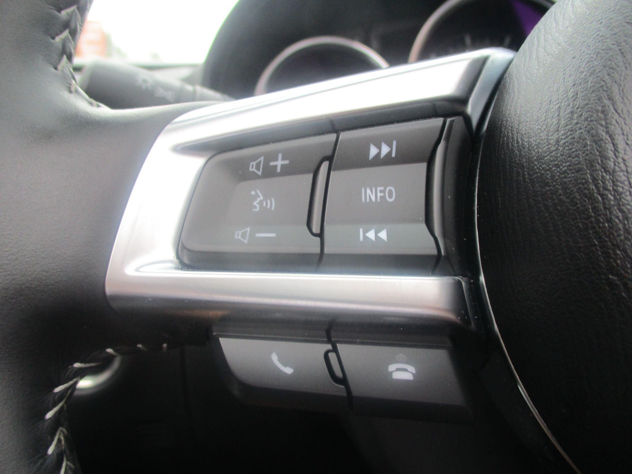 Mazda MX-5 RF Image 24