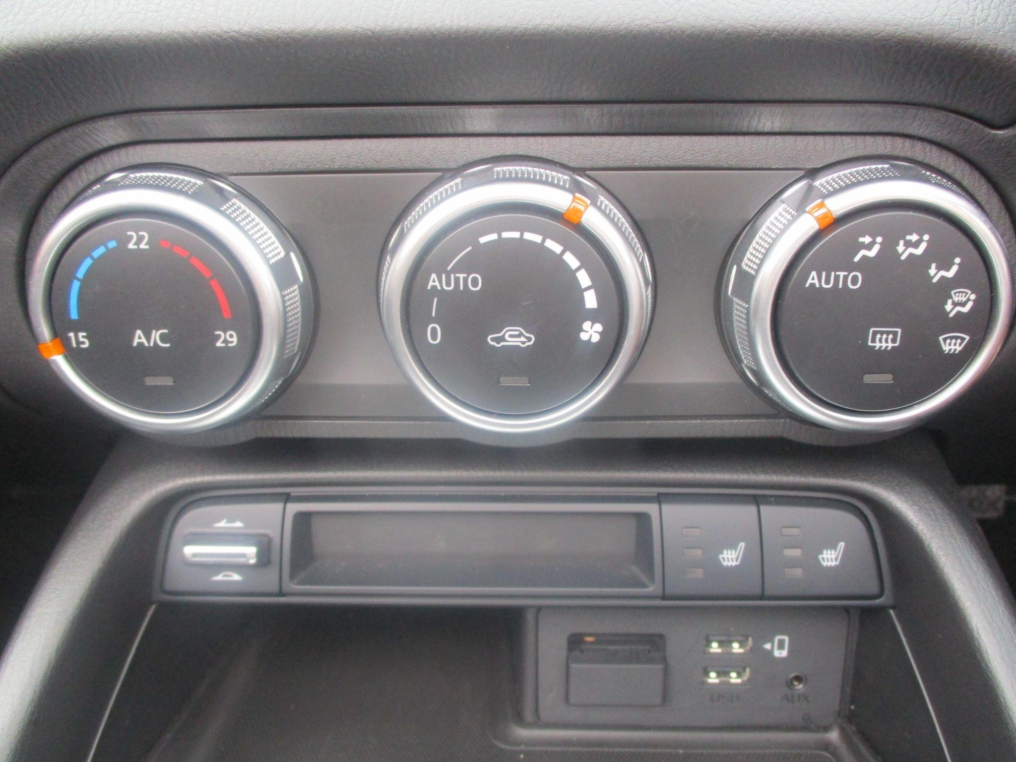 Mazda MX-5 RF Image 28