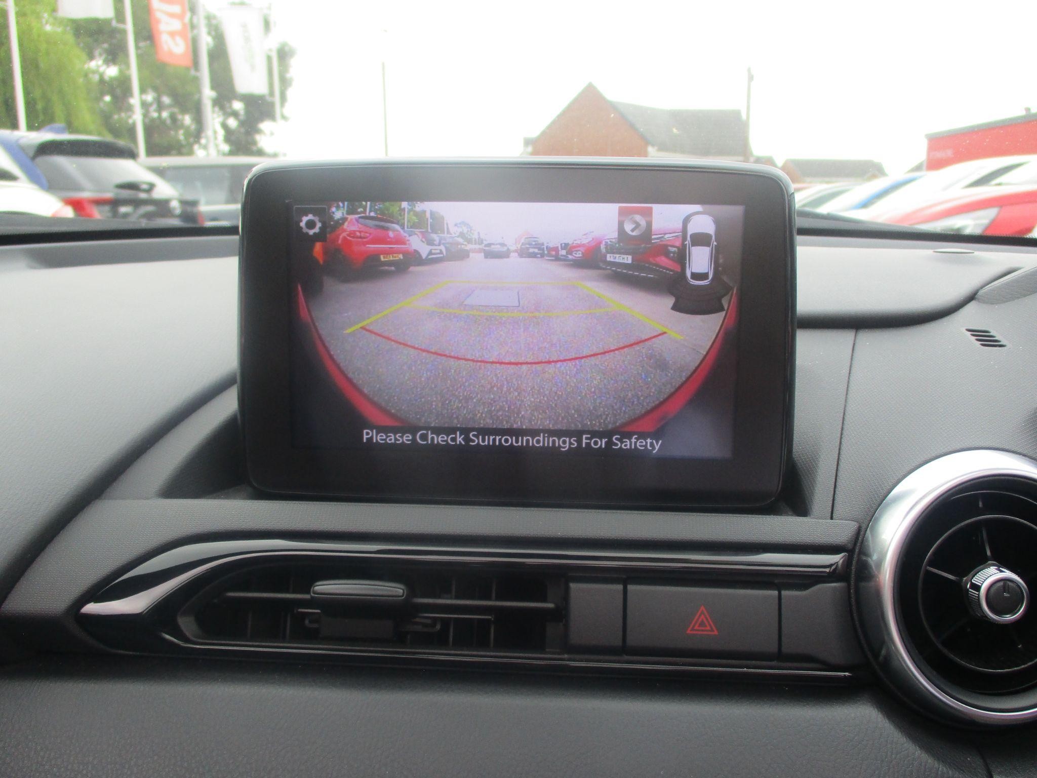 Mazda MX-5 RF Image 38