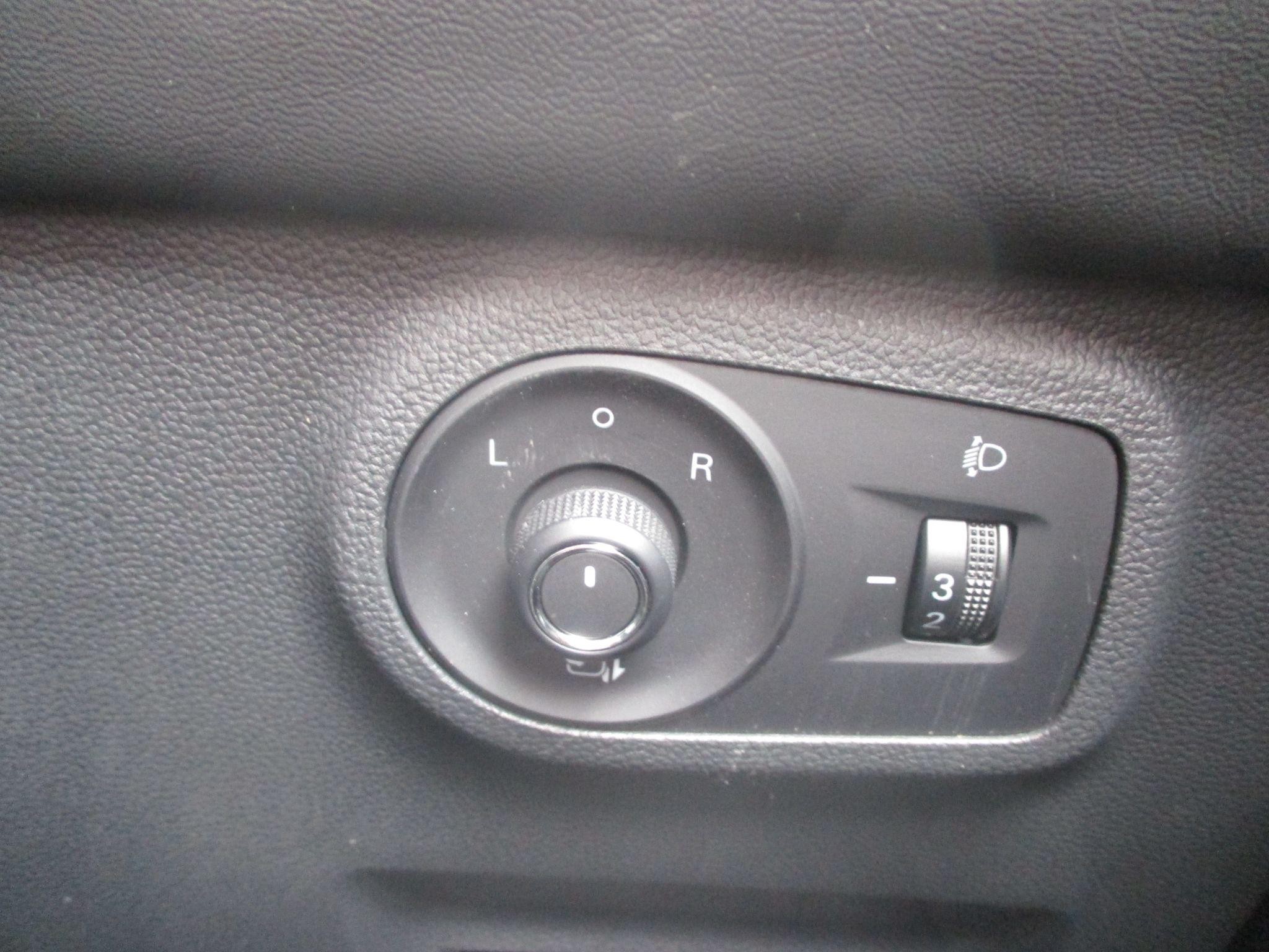 MG ZS Image 17