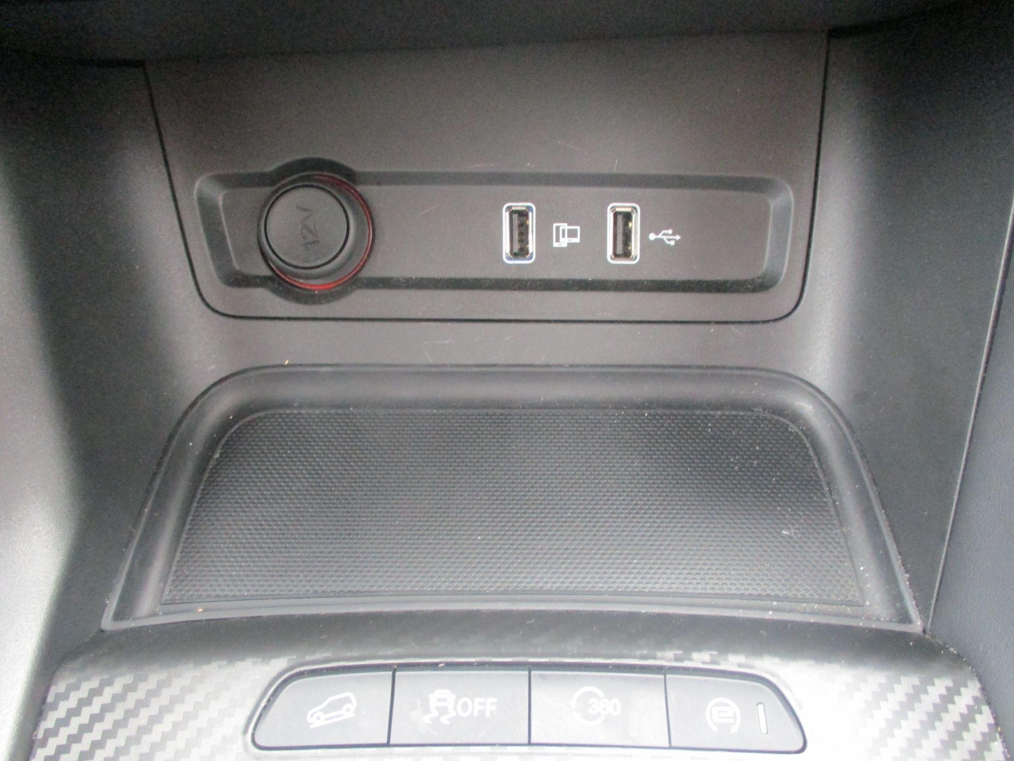 MG ZS Image 18