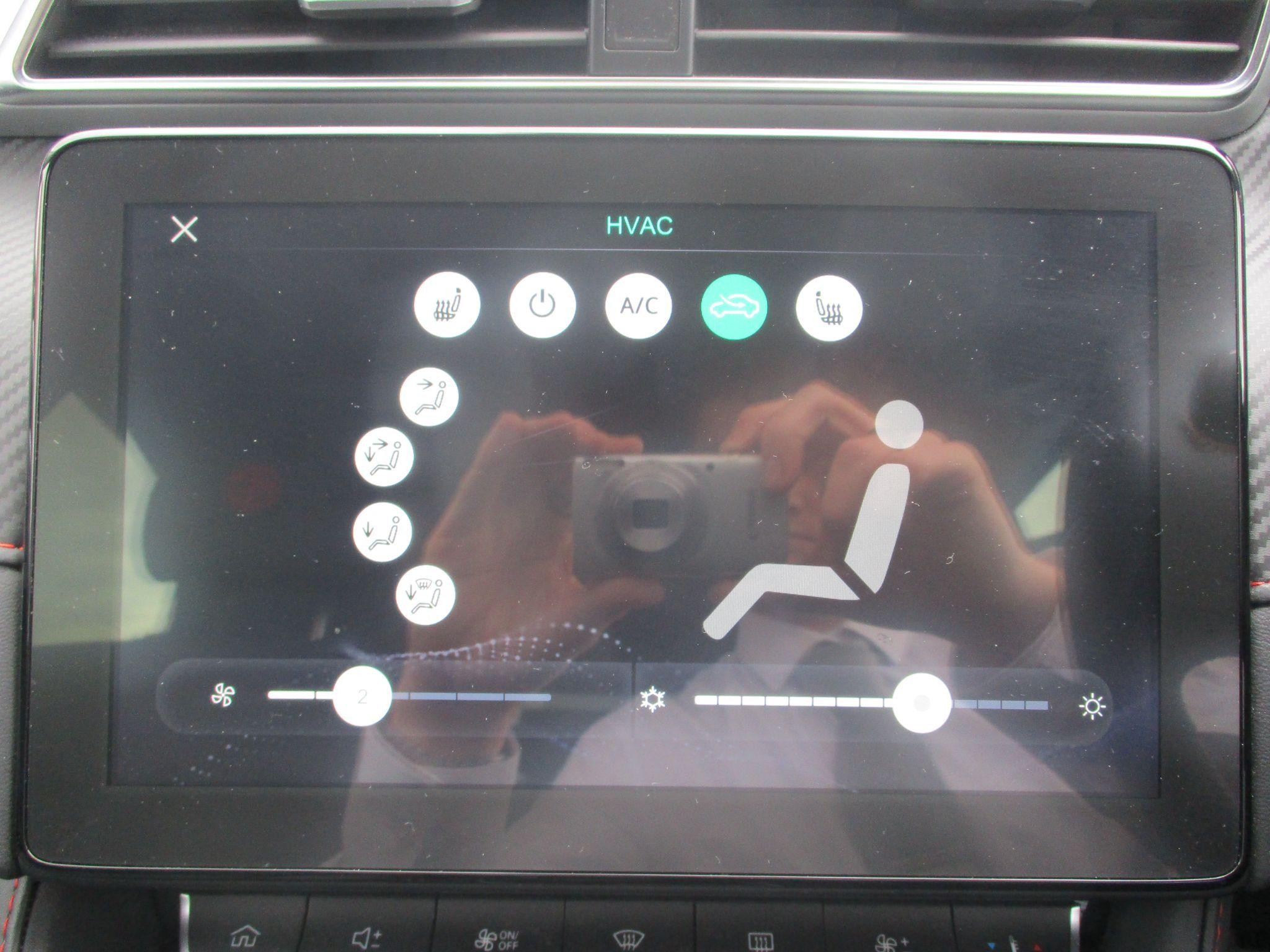 MG ZS Image 24