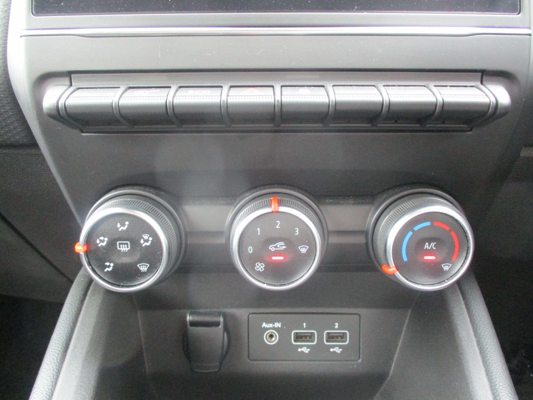 Renault Clio Image 13
