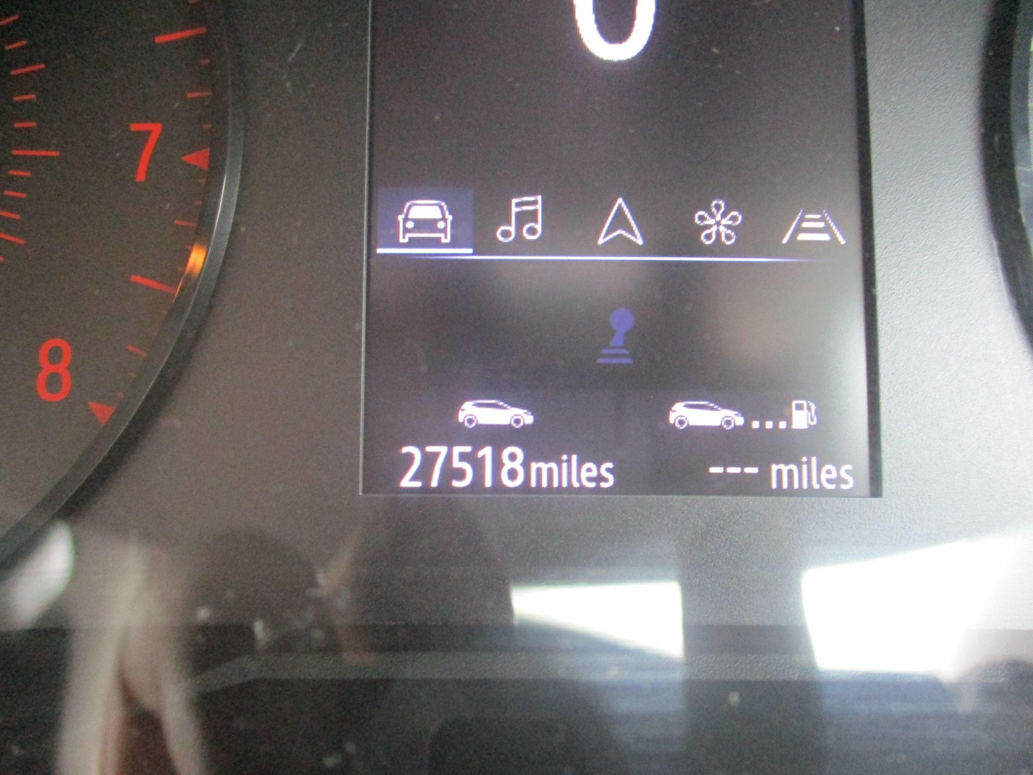 Renault Clio Image 20