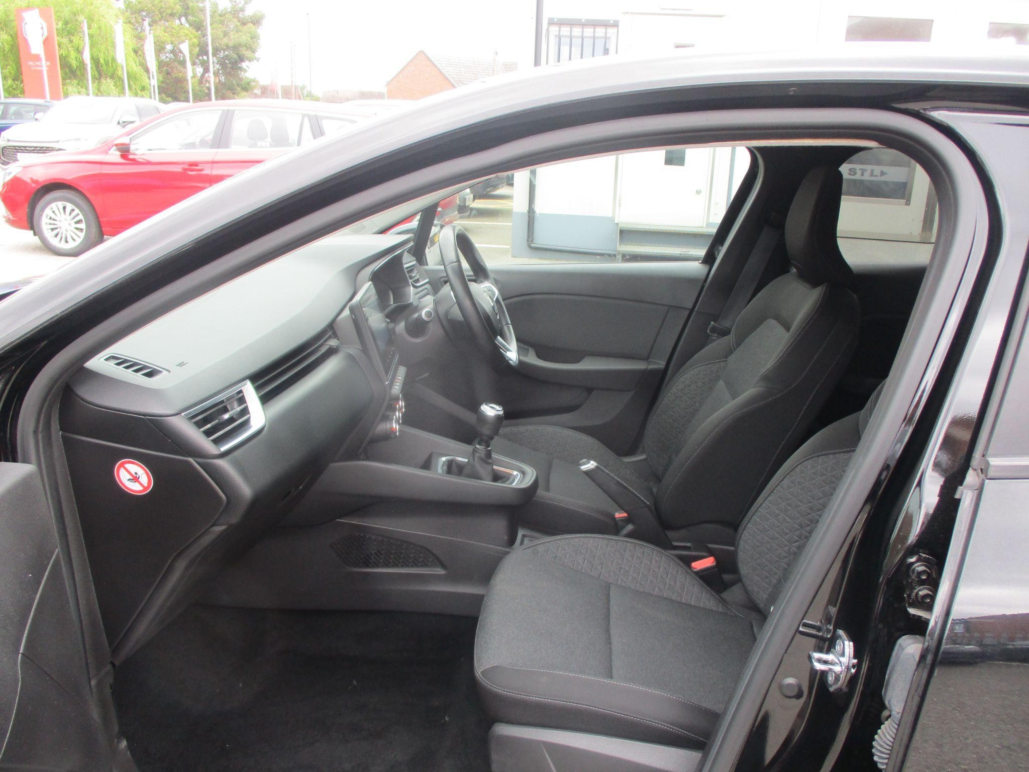 Renault Clio Image 23