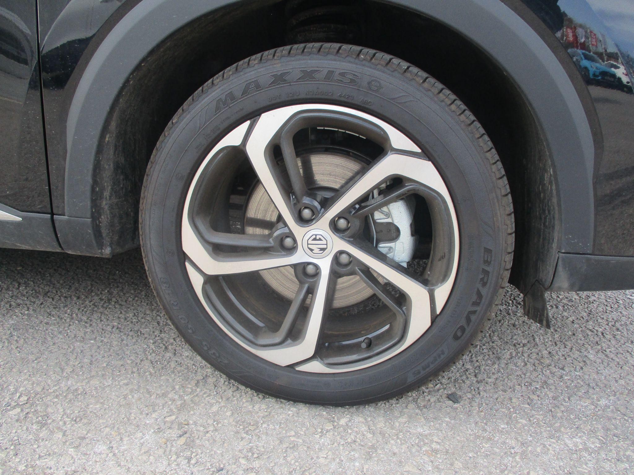 MG HS Plug-In Hybrid Image 9