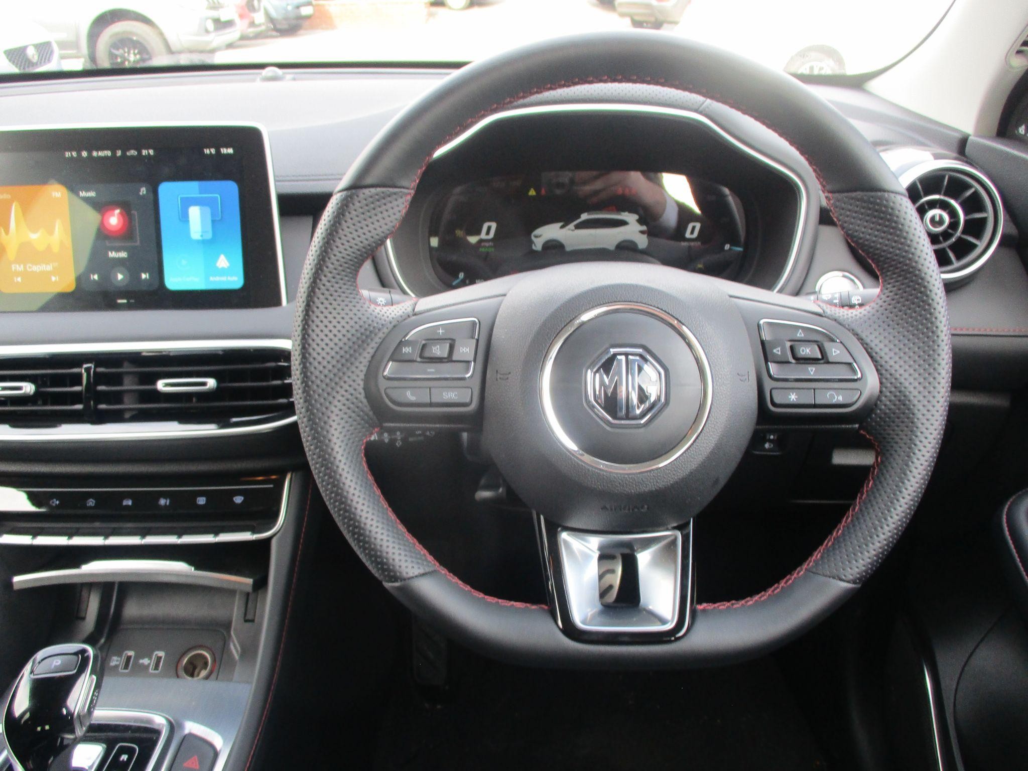 MG HS Plug-In Hybrid Image 12