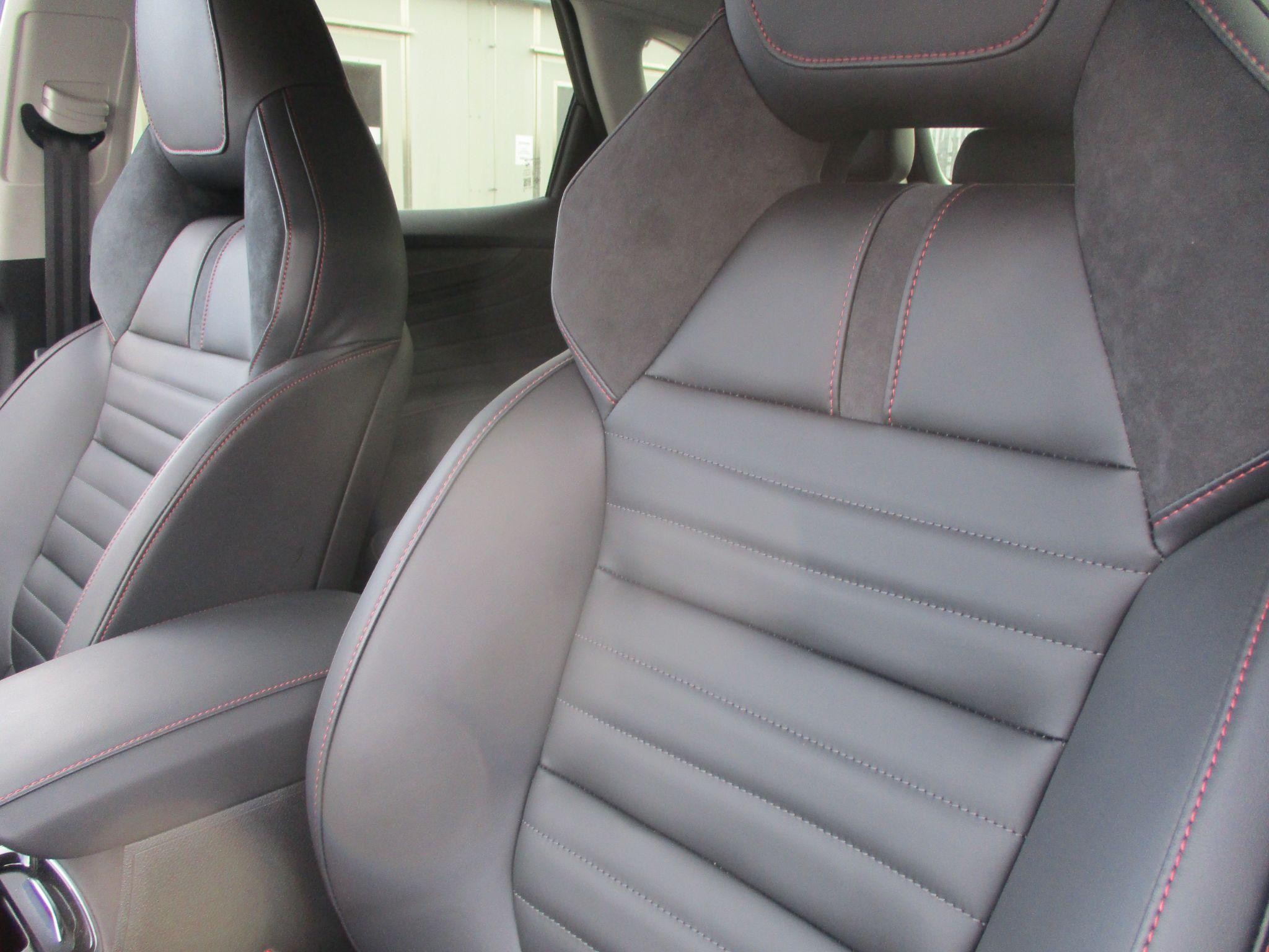 MG HS Plug-In Hybrid Image 15