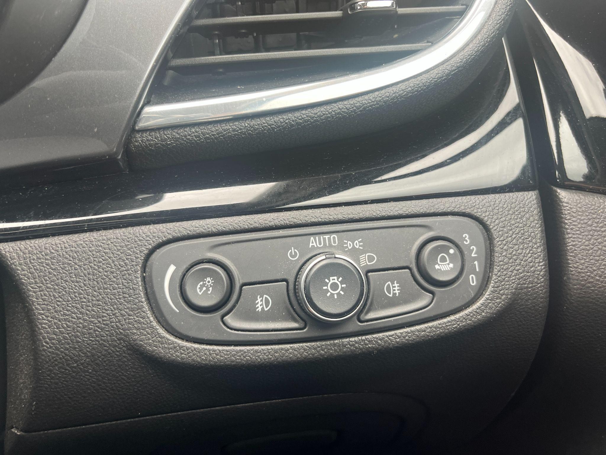 Vauxhall Mokka X Image 12