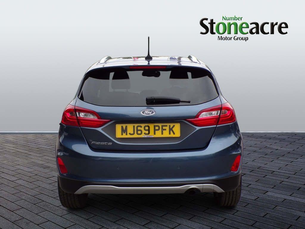 Ford Fiesta Image 4