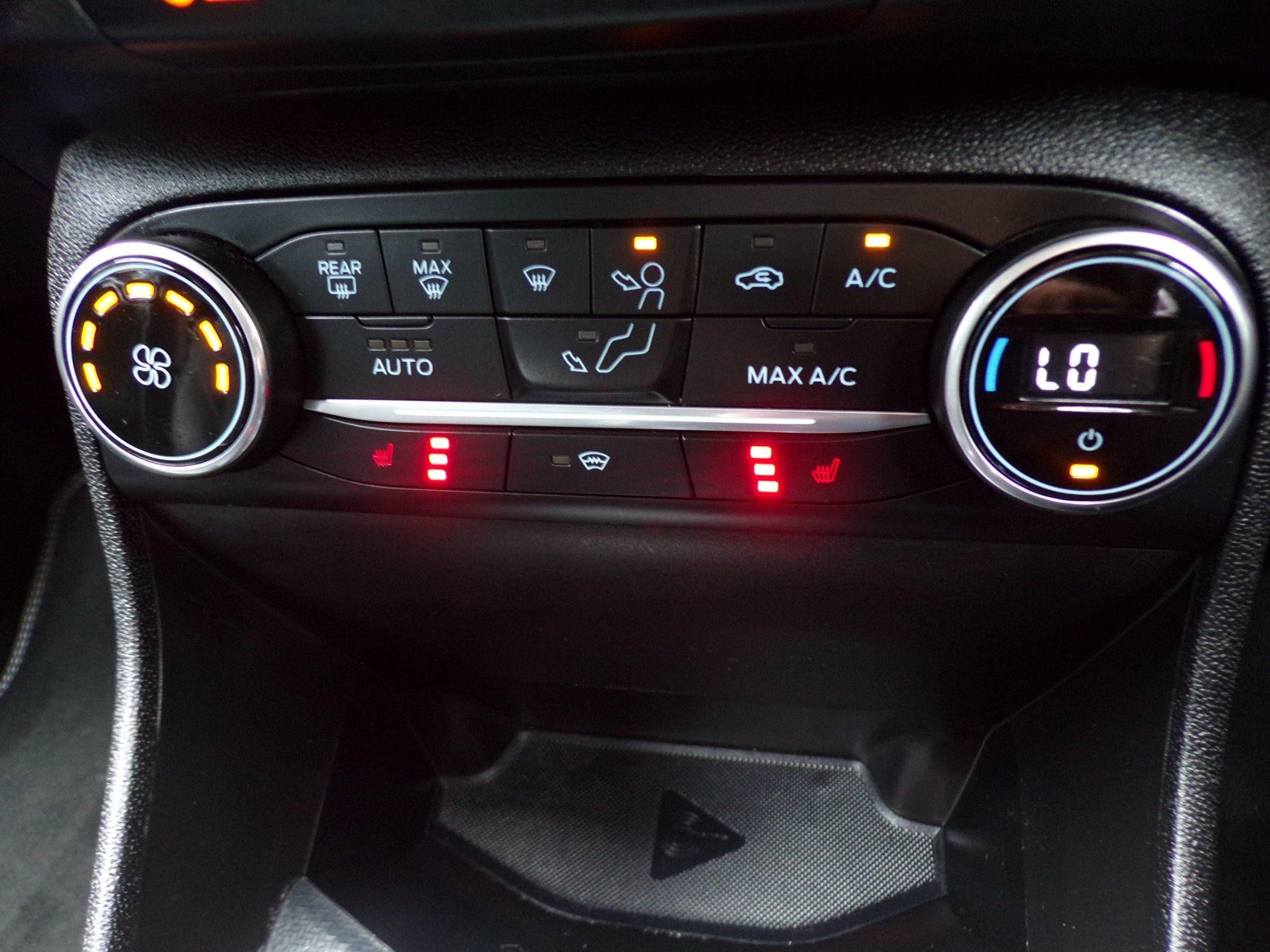 Ford Fiesta Image 18