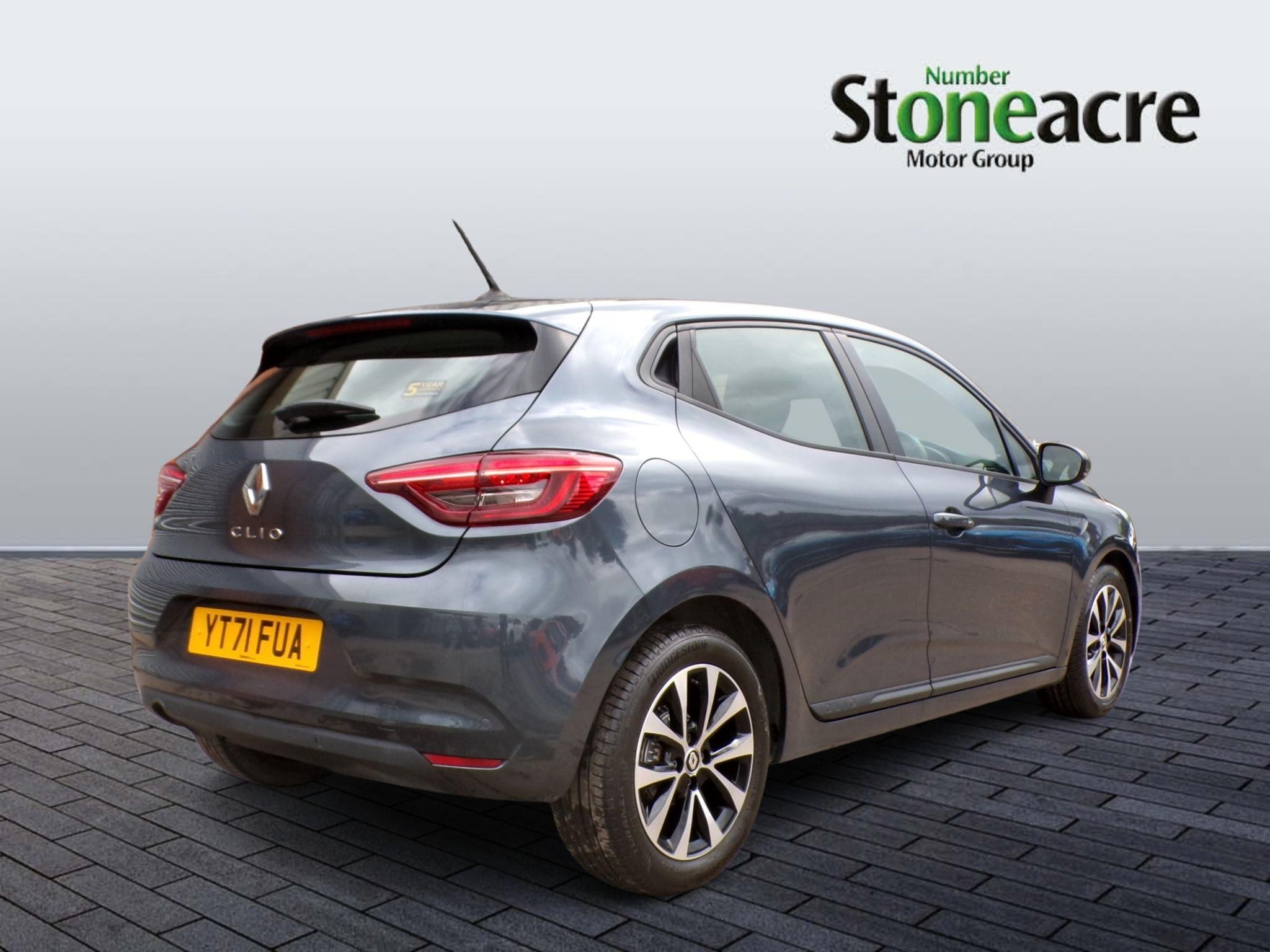 Renault Clio Image 2