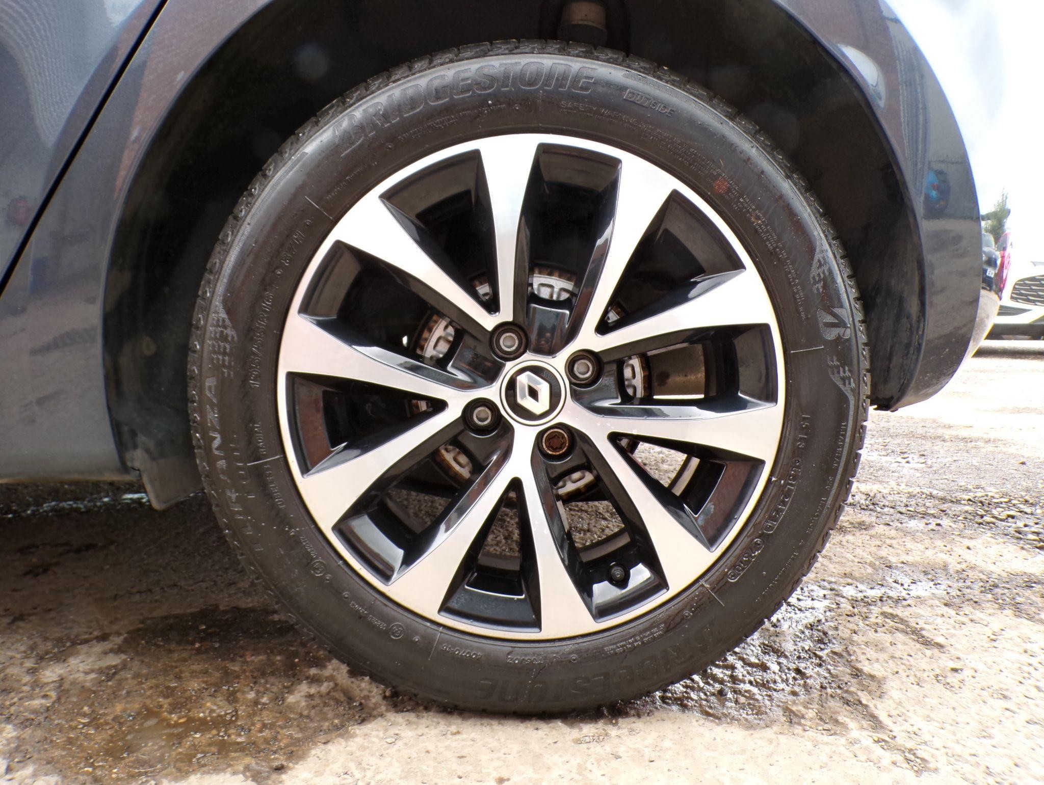Renault Clio Image 9