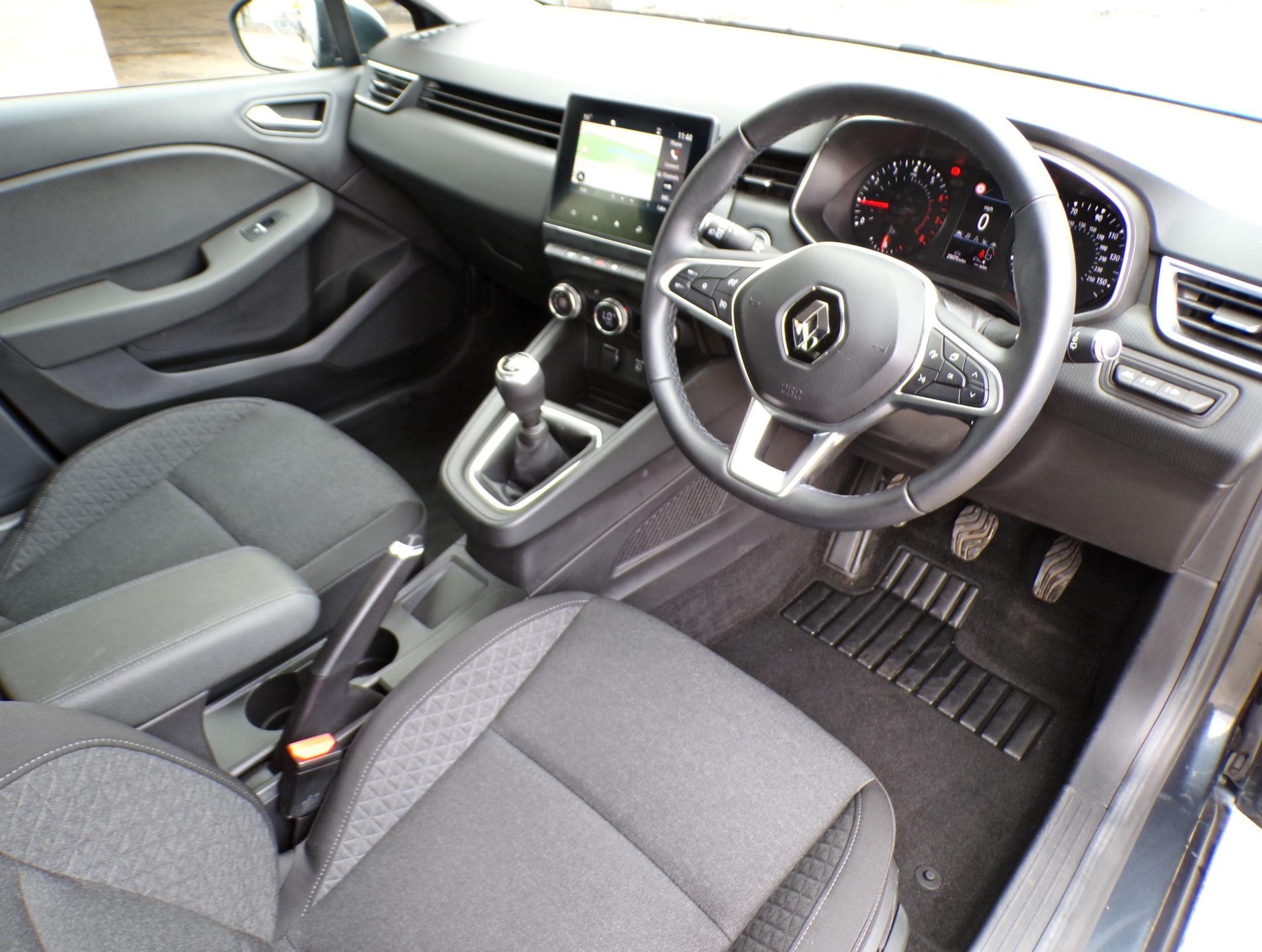 Renault Clio Image 11