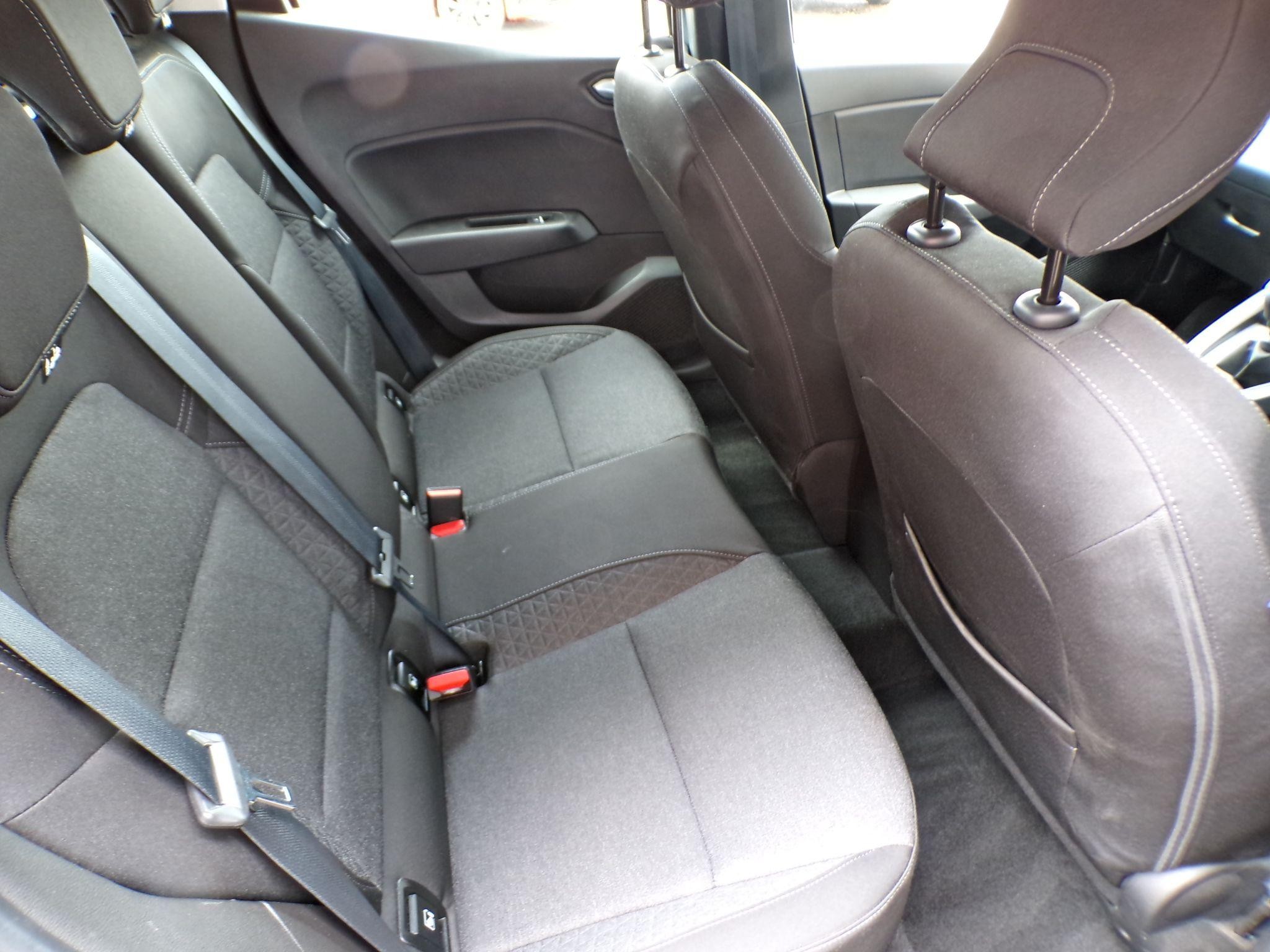 Renault Clio Image 20