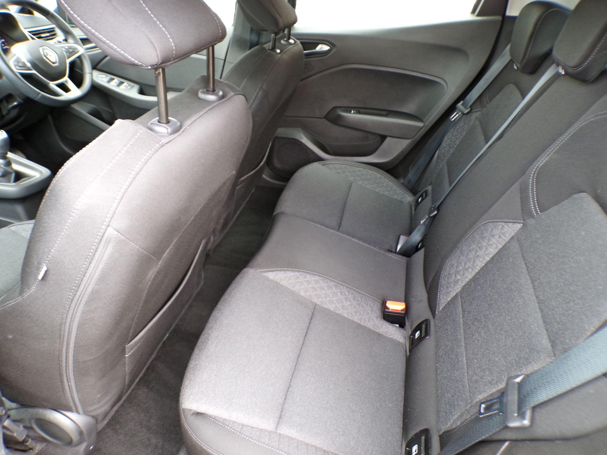 Renault Clio Image 21