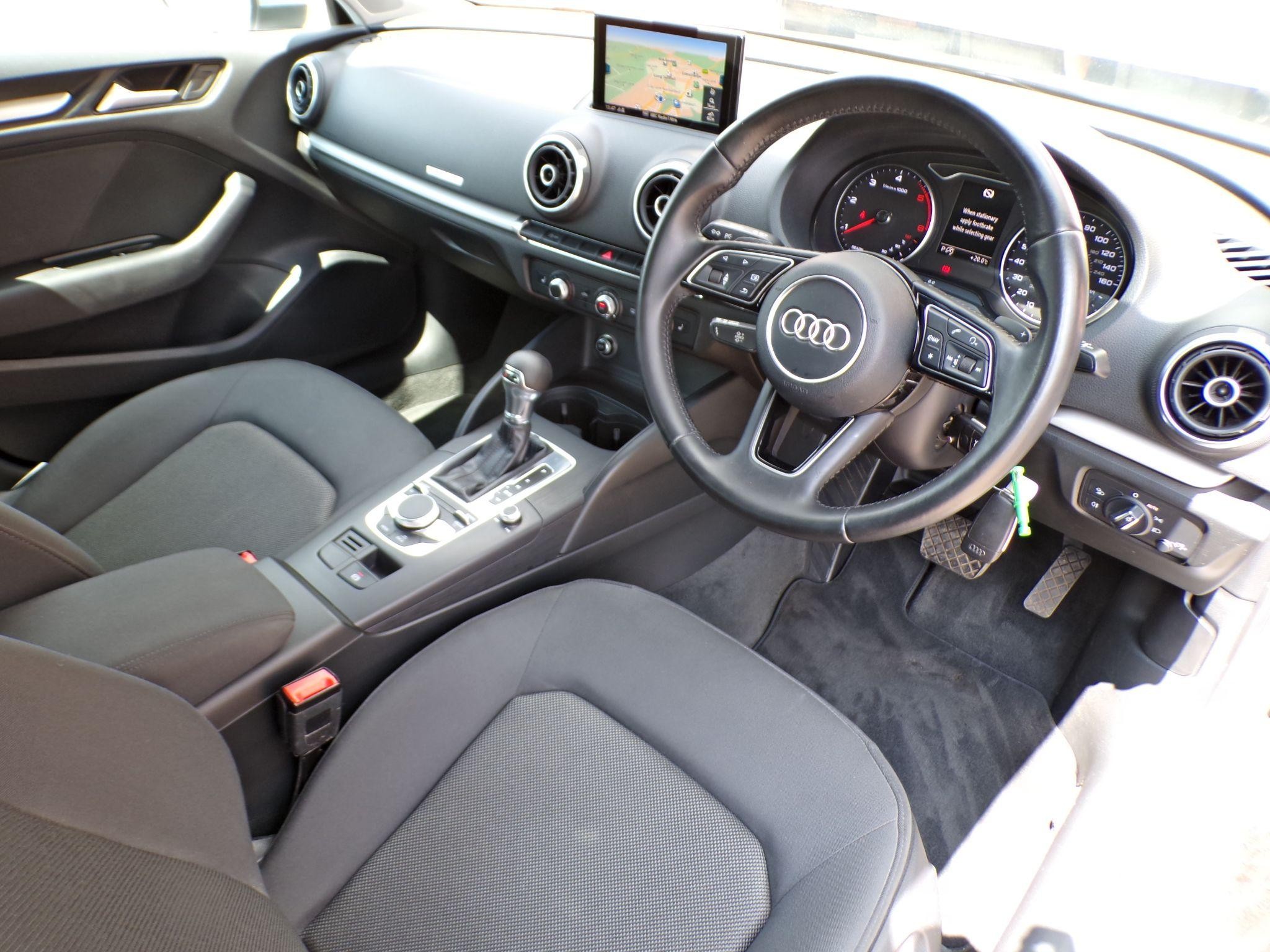Audi A3 Image 11