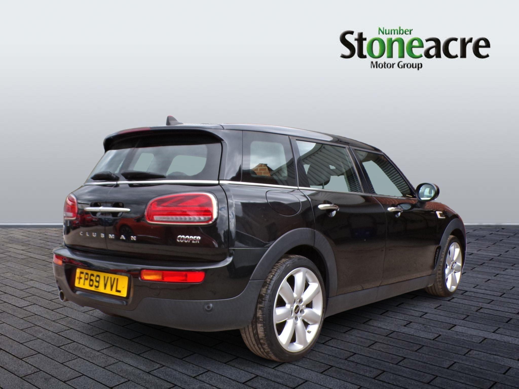 MINI Clubman Image 2