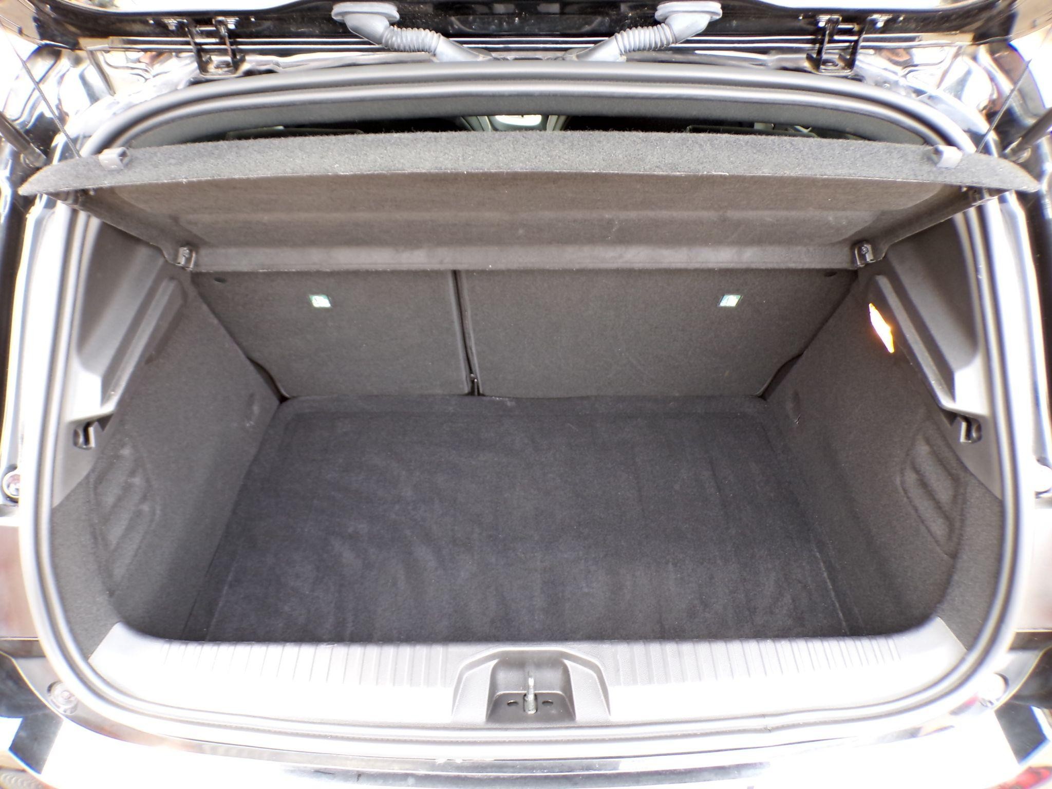 Renault Clio Image 10