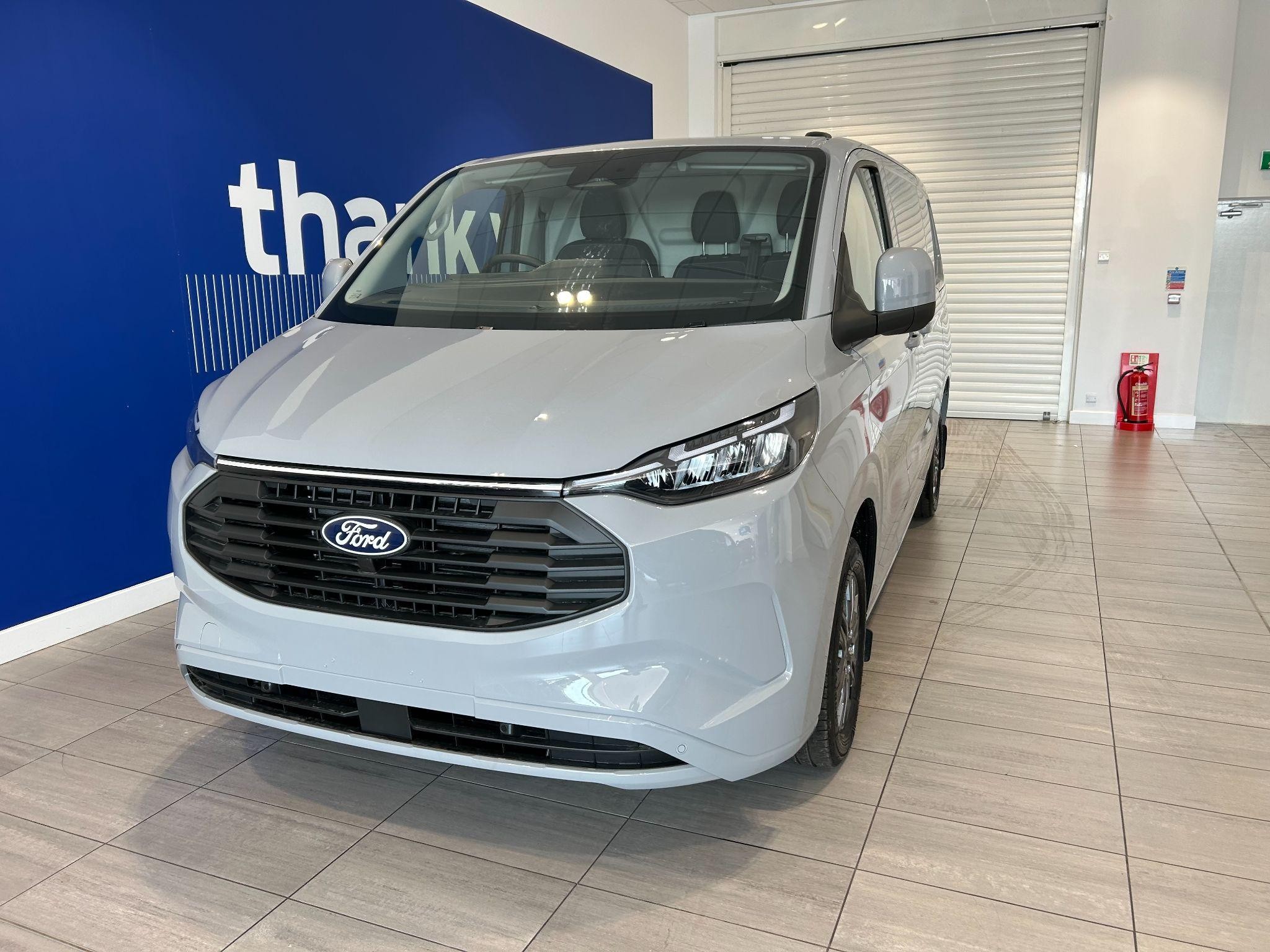 Ford Transit Custom Image 2