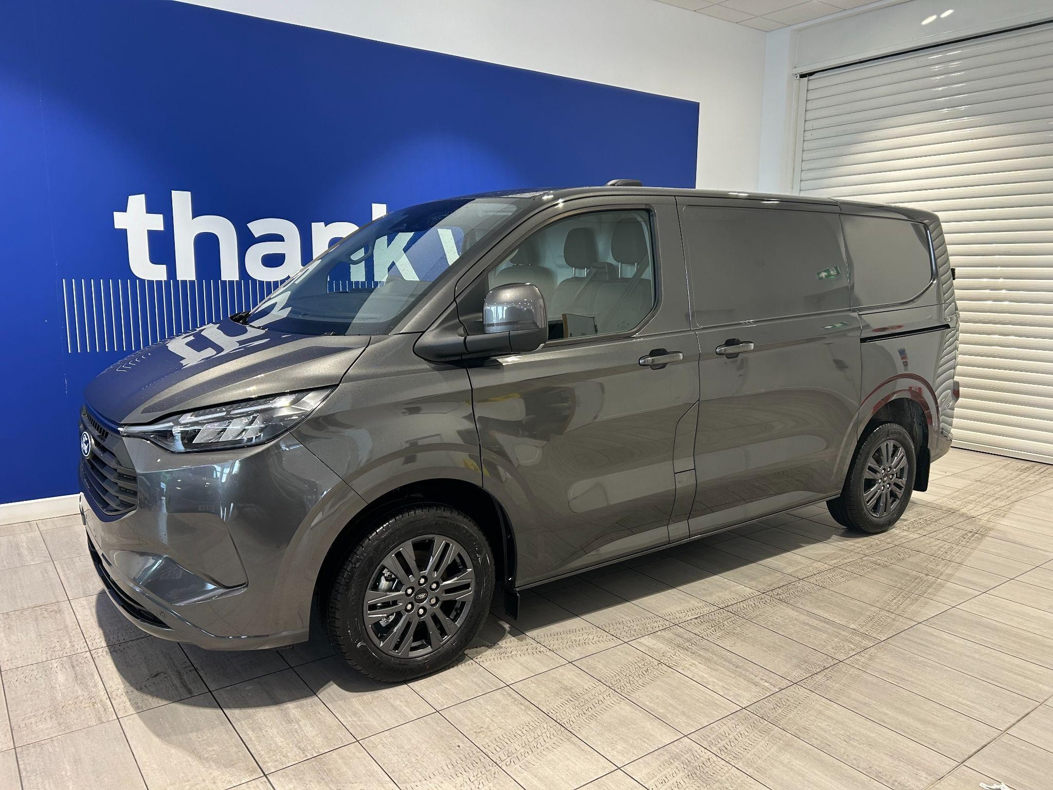 Ford Transit Custom Image 2