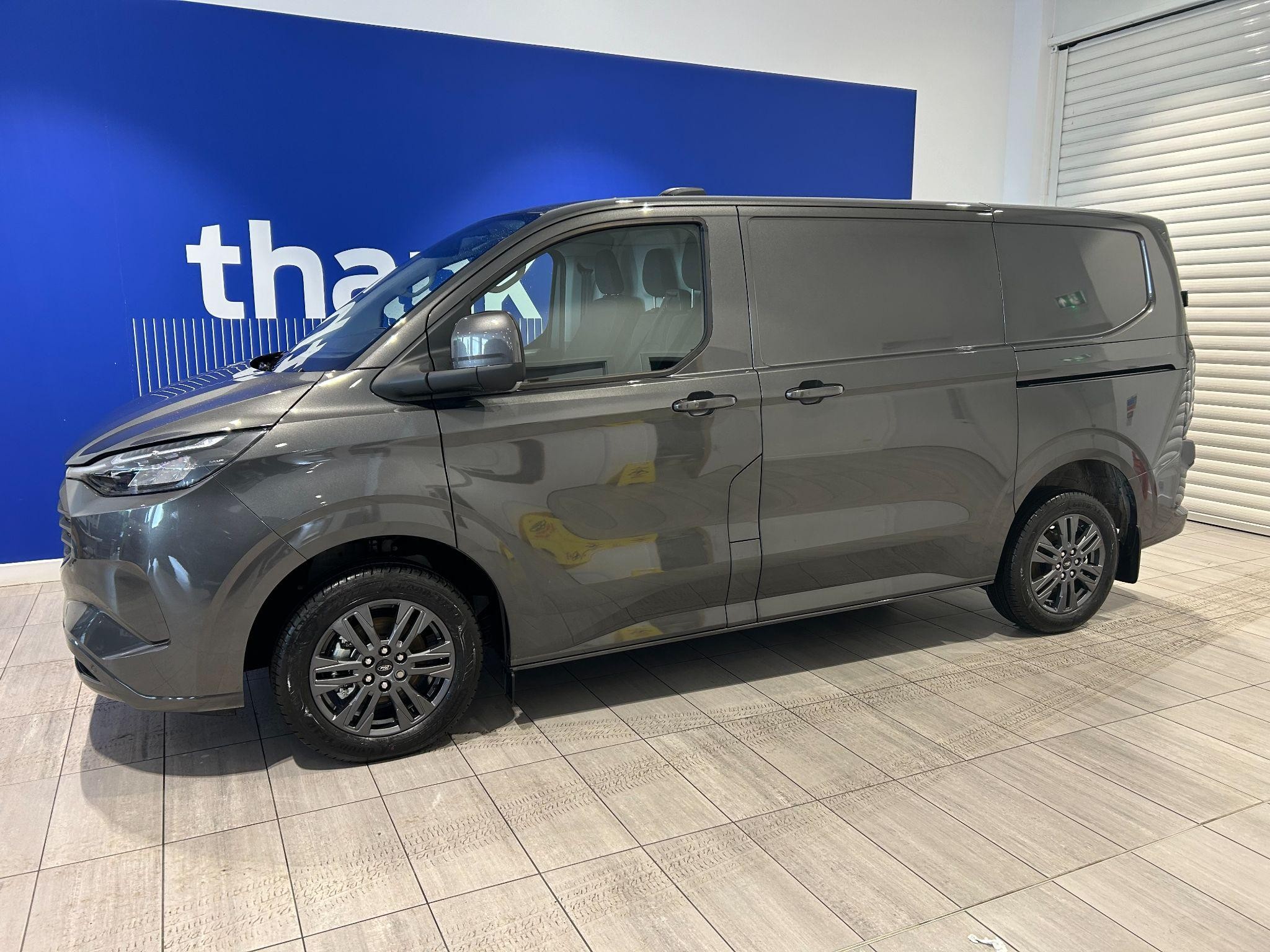 Ford Transit Custom Image 9