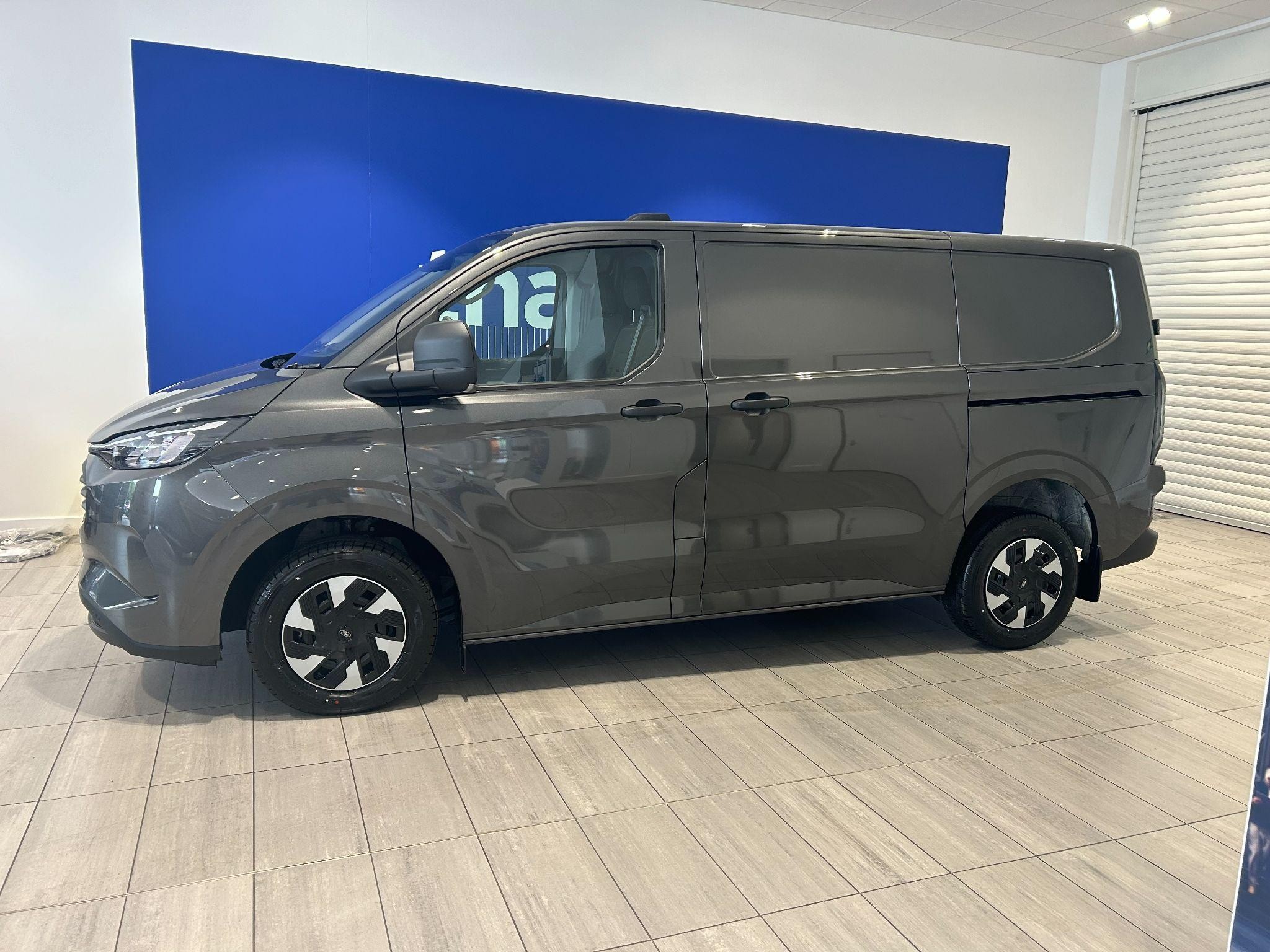 Ford Transit Custom Image 1