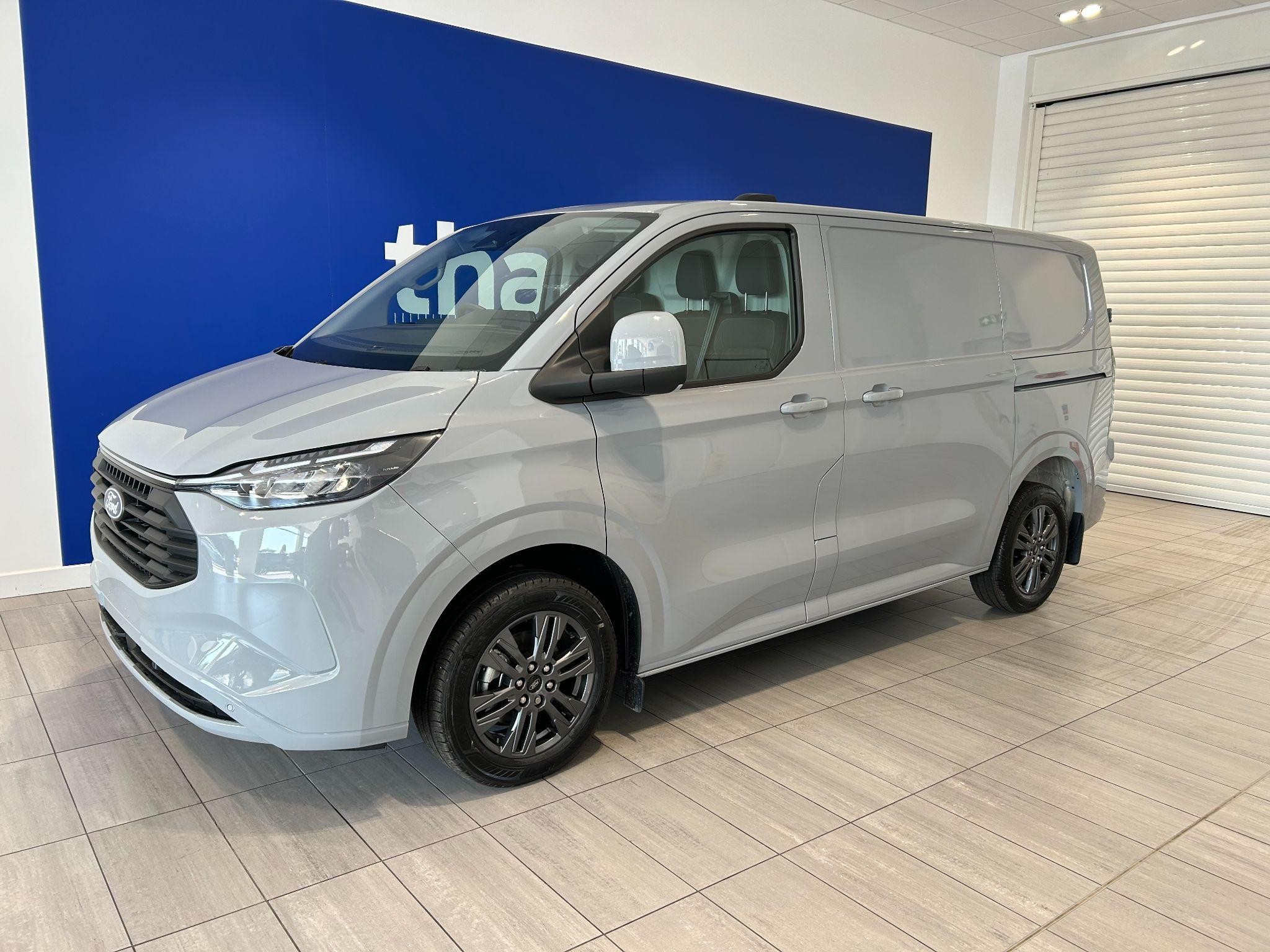 Ford Transit Custom Image 1
