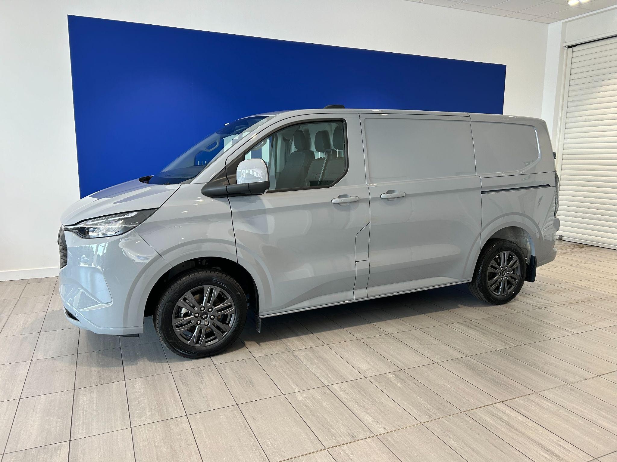 Ford Transit Custom Image 3