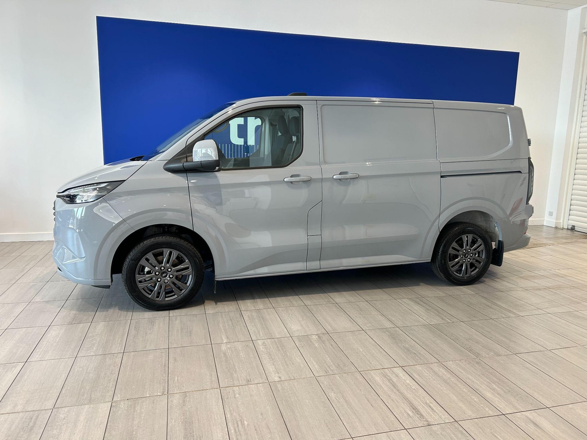 Ford Transit Custom Image 4