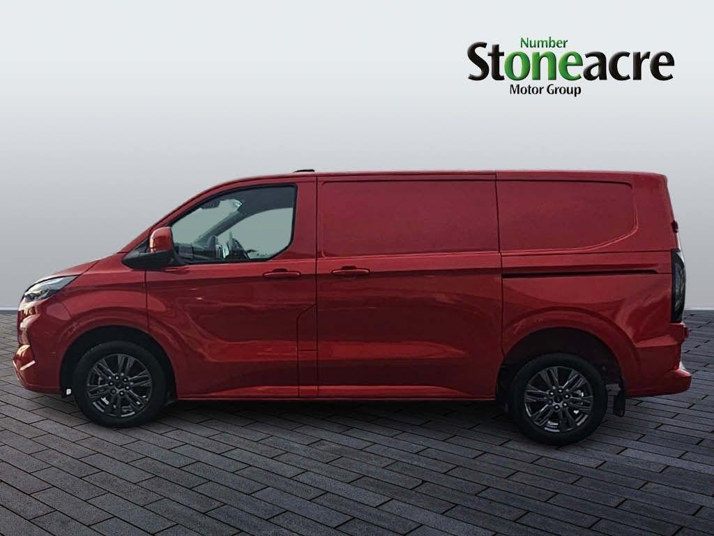 Ford Transit Custom Image 8