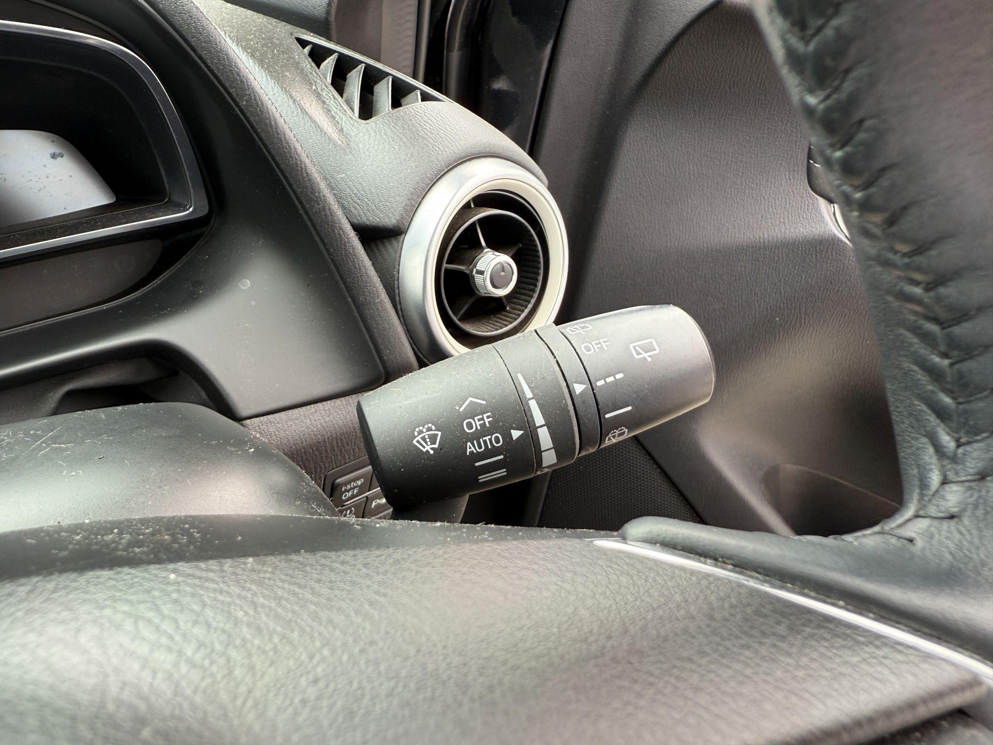 Mazda2 Image 16