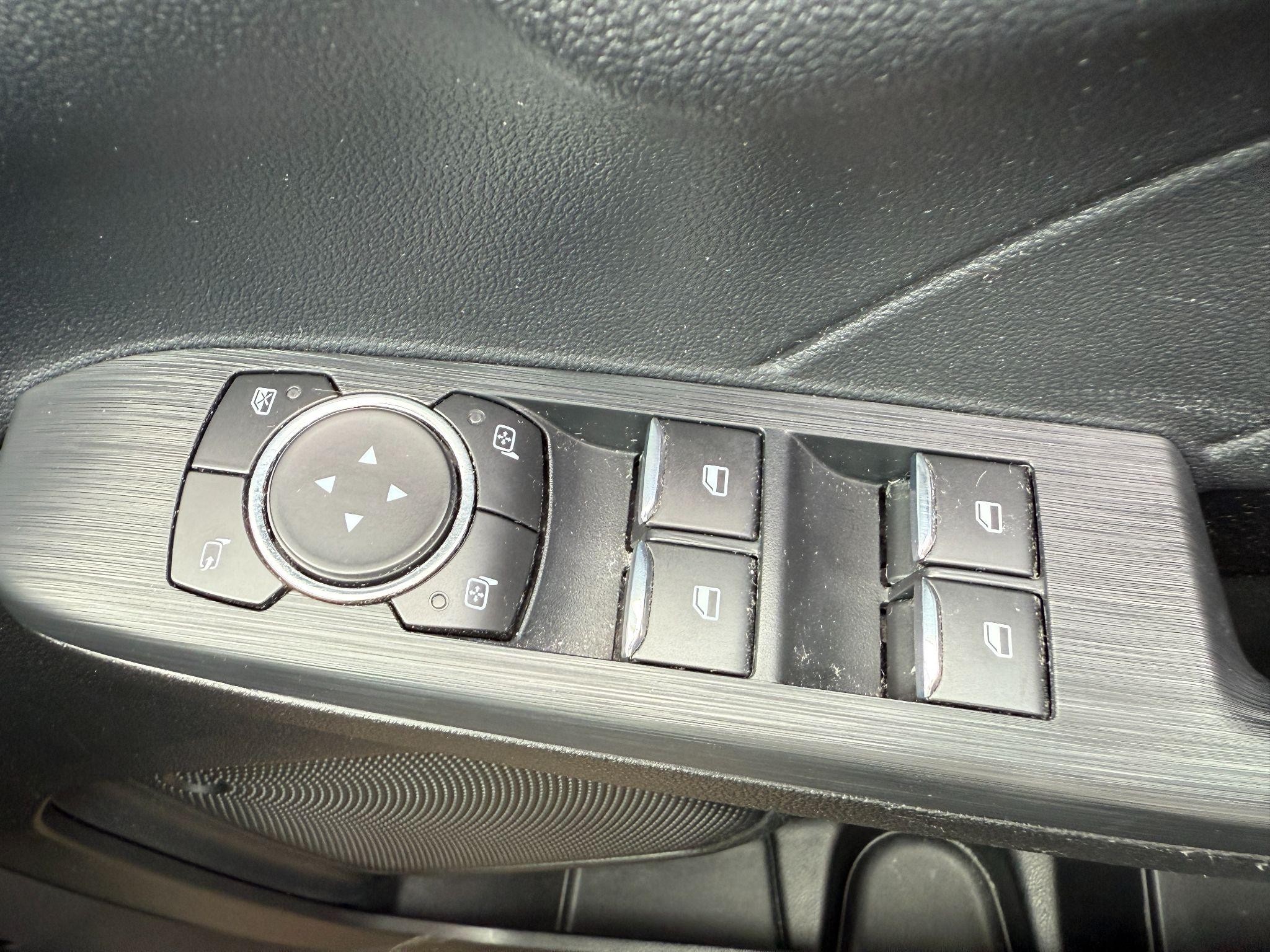 Ford Kuga Image 21