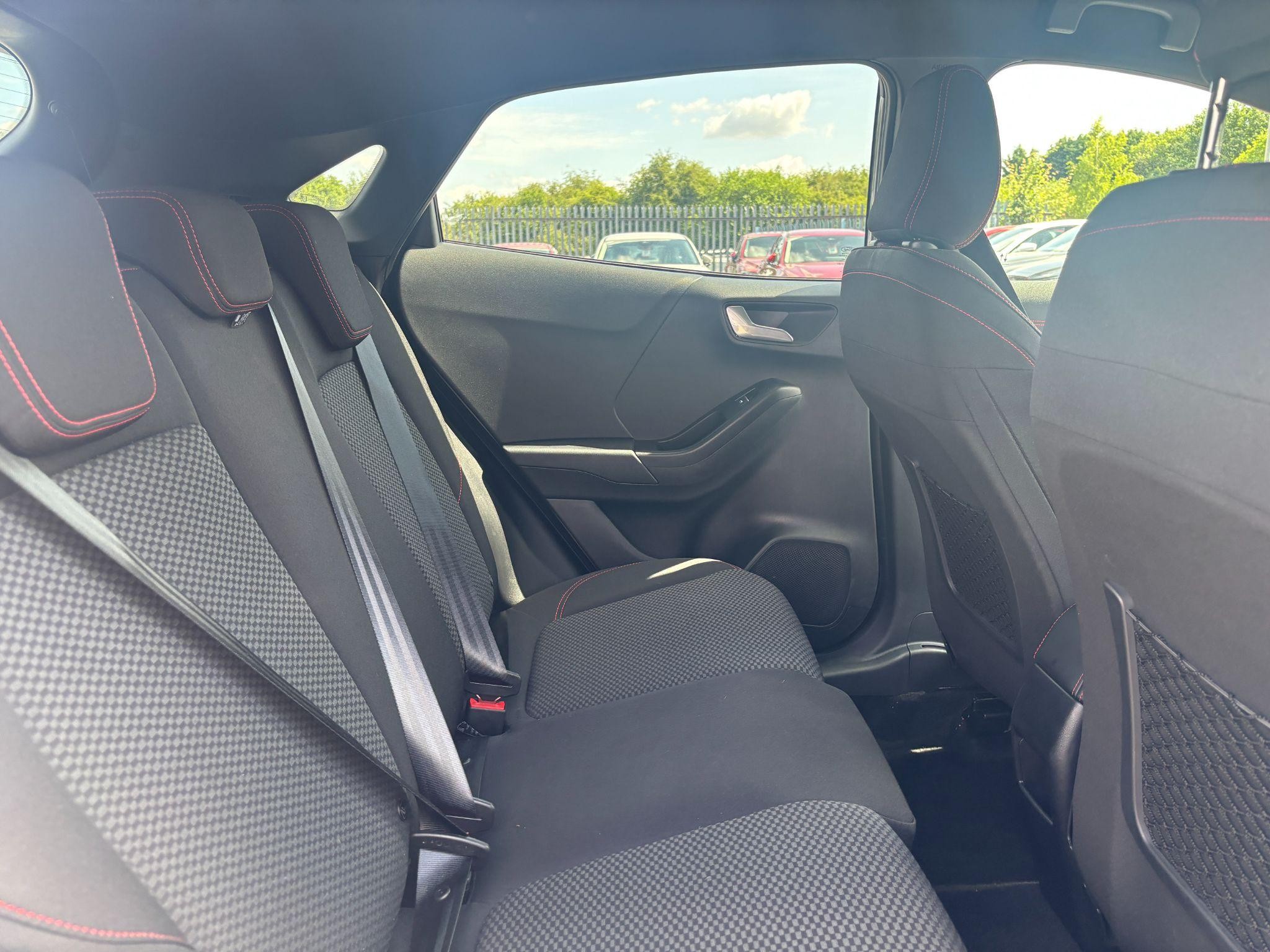 Ford Puma Image 12