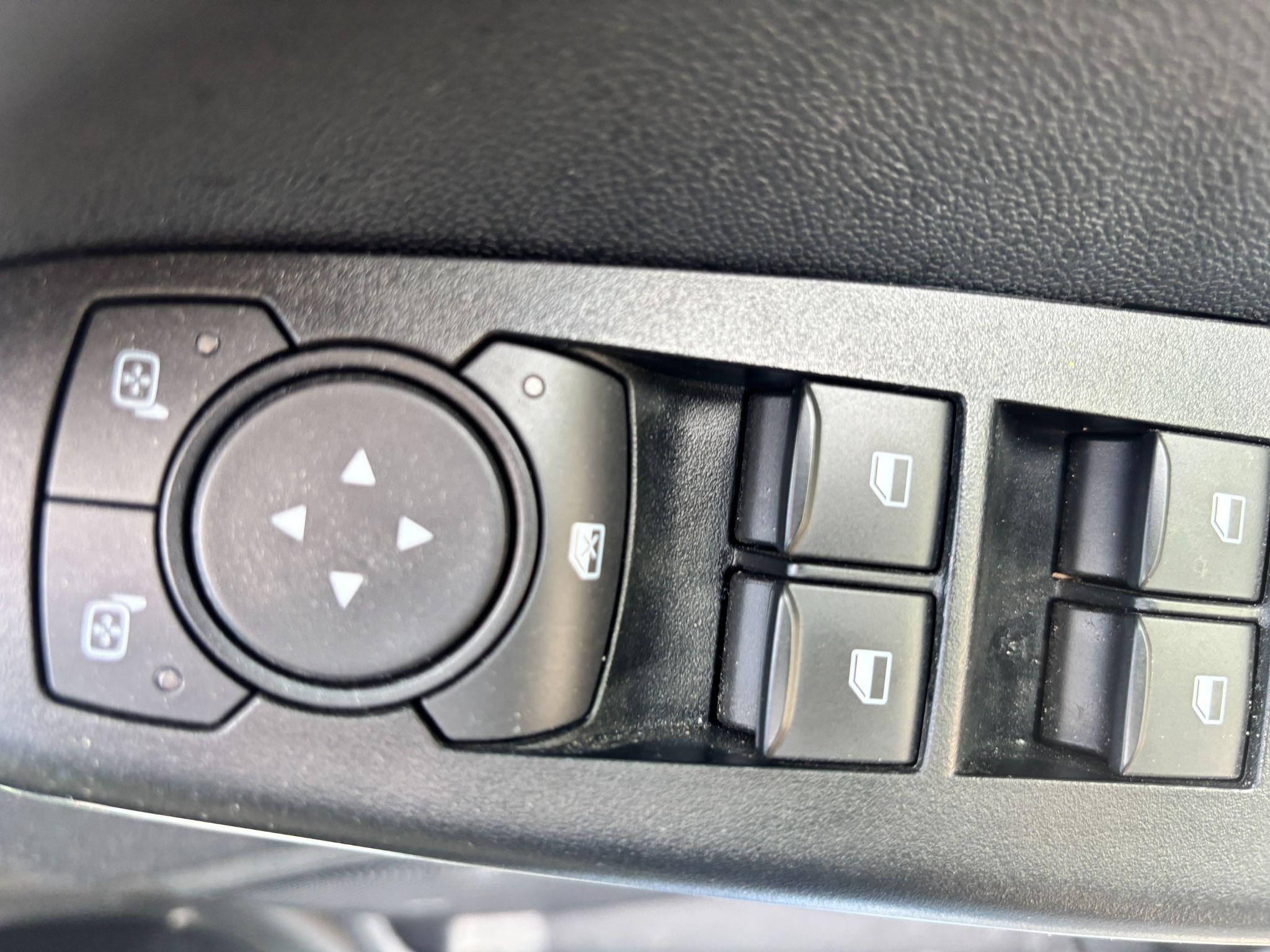 Ford Fiesta Image 14