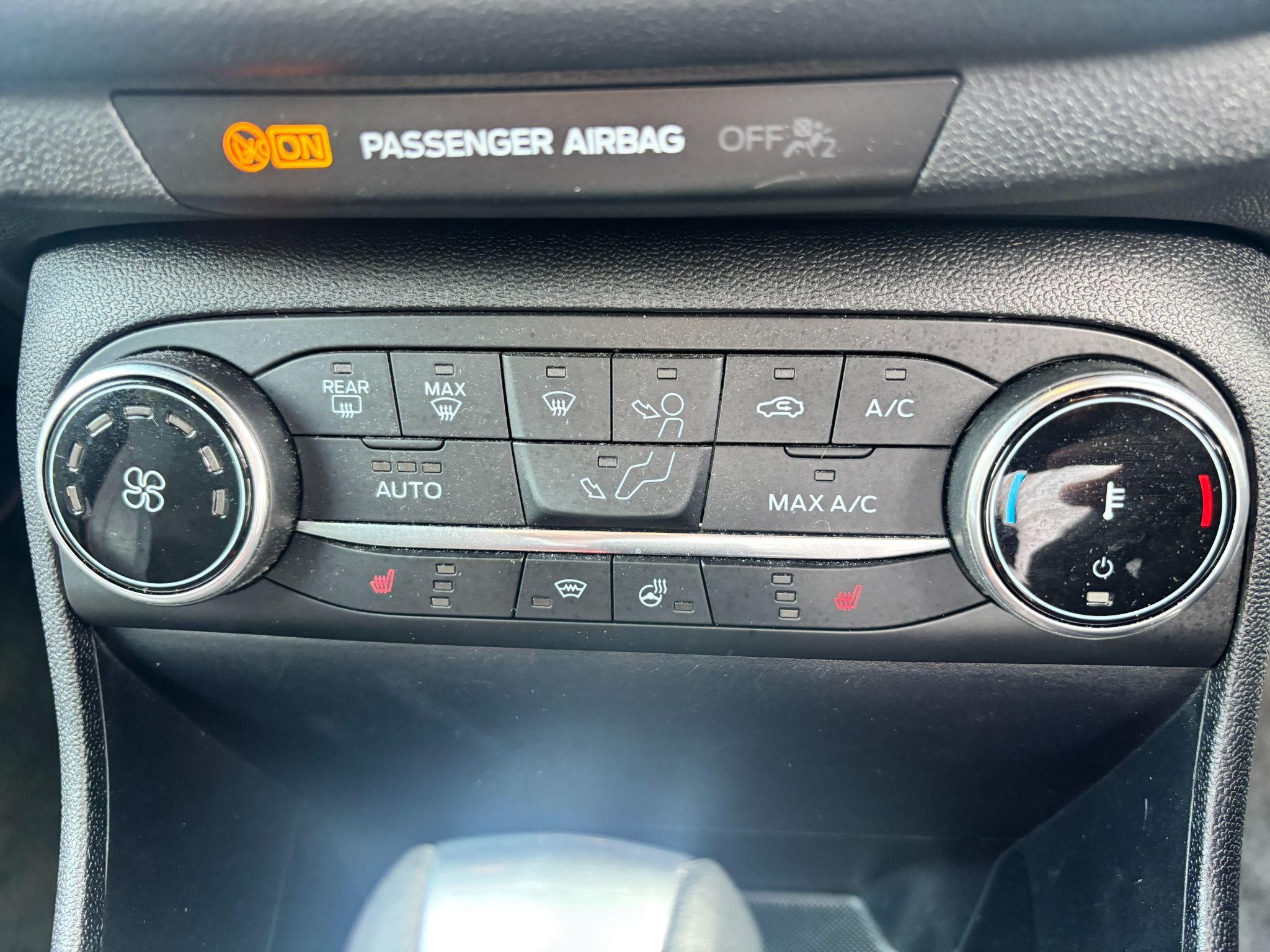 Ford Fiesta Image 16