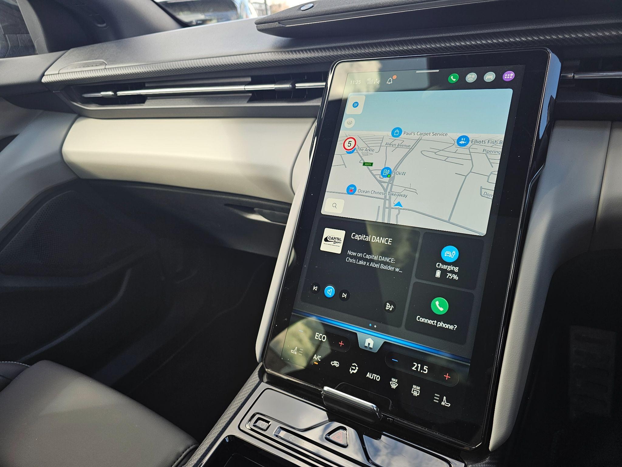 Ford Explorer Image 15
